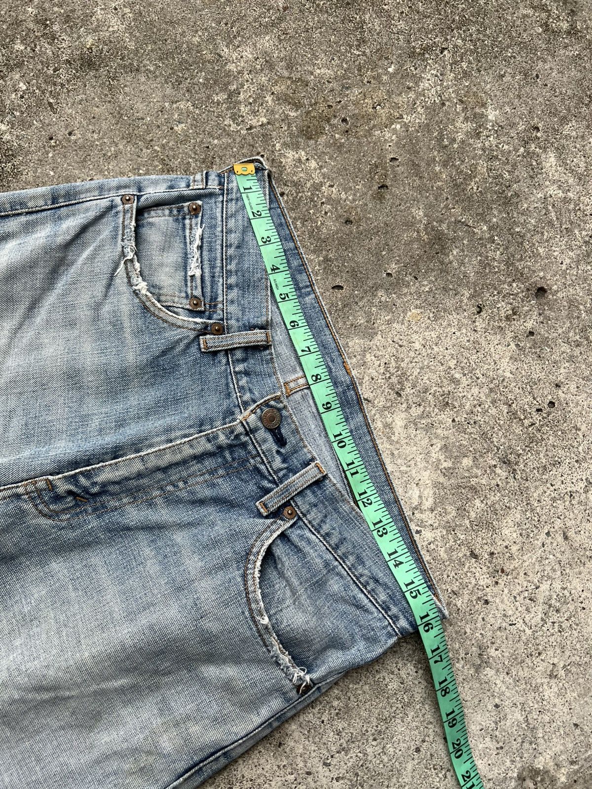 Levi's Vintage Levis 533 Distressed Light Wash Jean Size US 32 / EU 48 - 3 Thumbnail