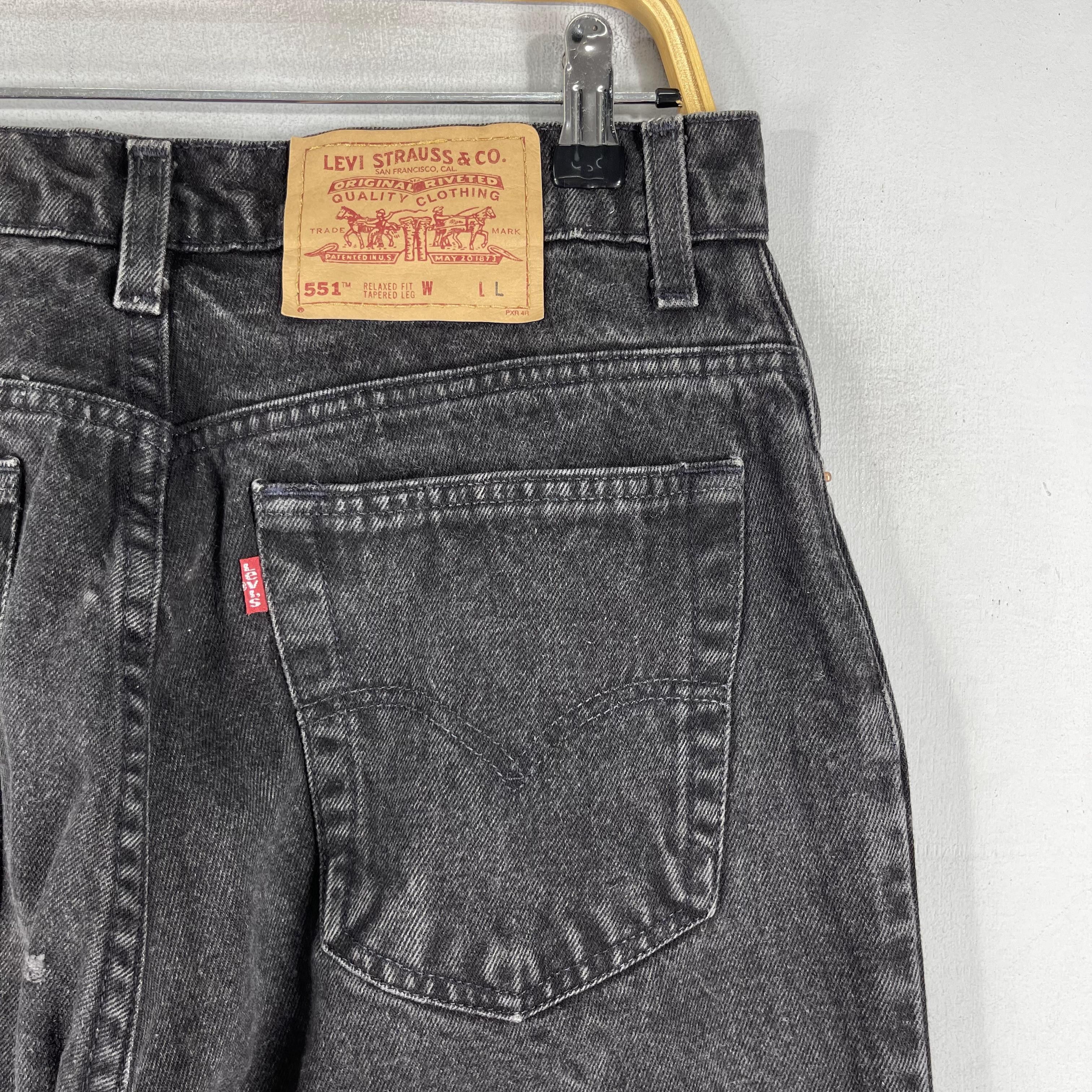 Jean × Levi's × Levi's Vintage Clothing W31 L32 Vintage Distressed Levis 551 Relaxed Fit Tapered Leg Size 31" - 7 Thumbnail