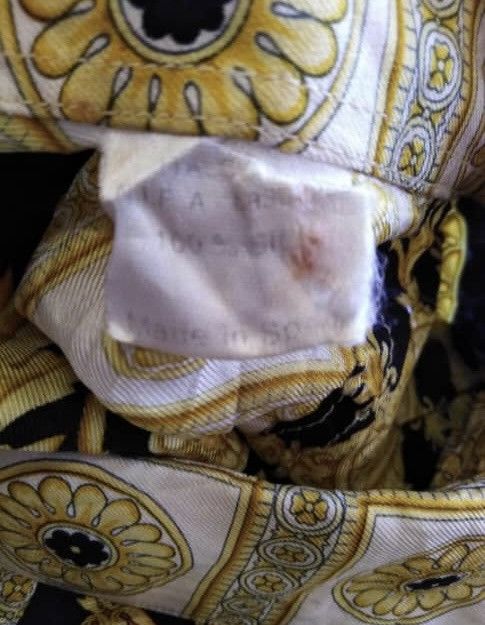 Versace 1994 Versace Classic V2 Baroque Print Silk Button Up Shirts Size US L / EU 52-54 / 3 - 3 Thumbnail