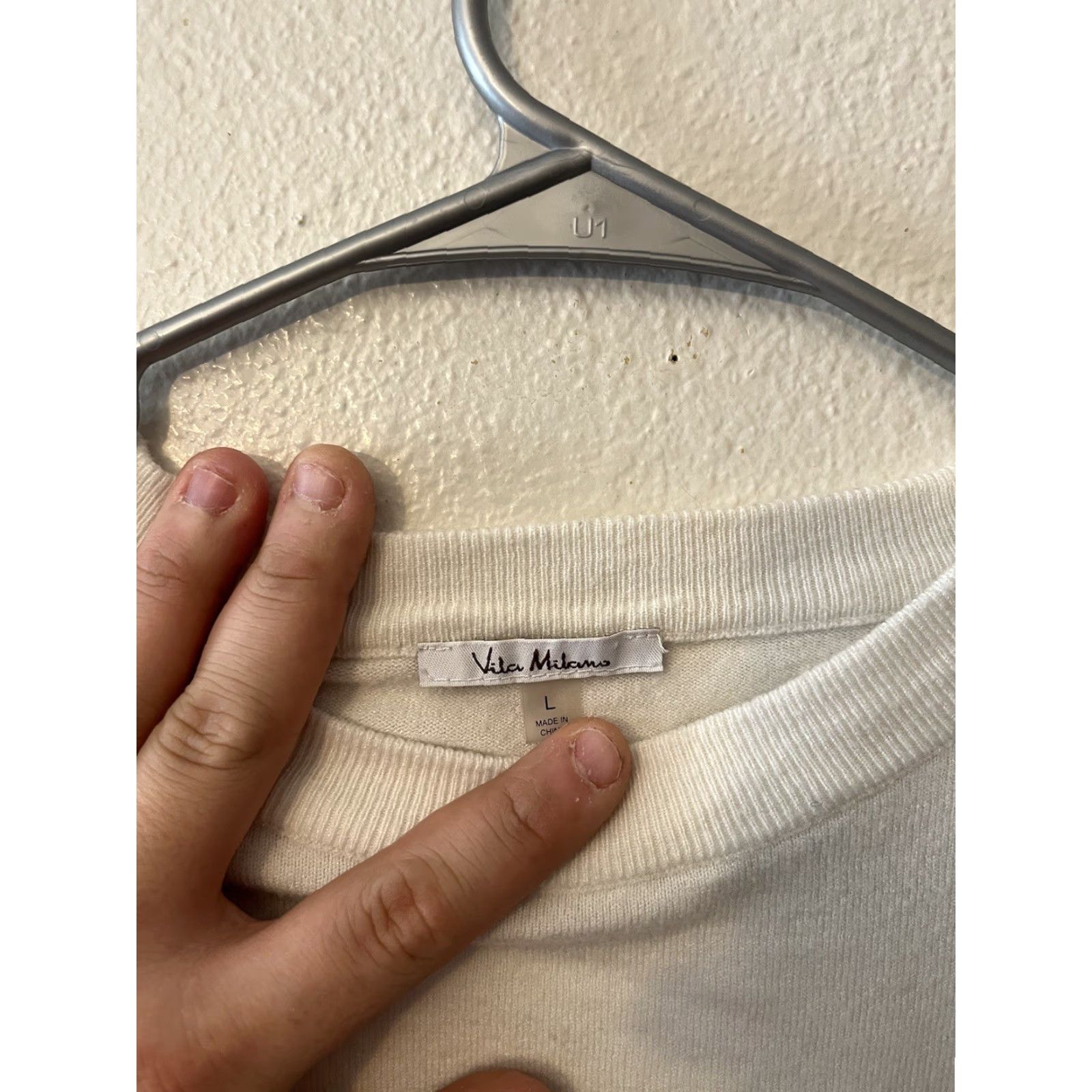 Vintage Vila Milano Sweater White Embroidered Flowers on Long Sleeves Womens Sz L Knit Pullover Crew Neck Casual Solid 90s Designer Style Womens Size L / US 10 / IT 46 - 3 Thumbnail