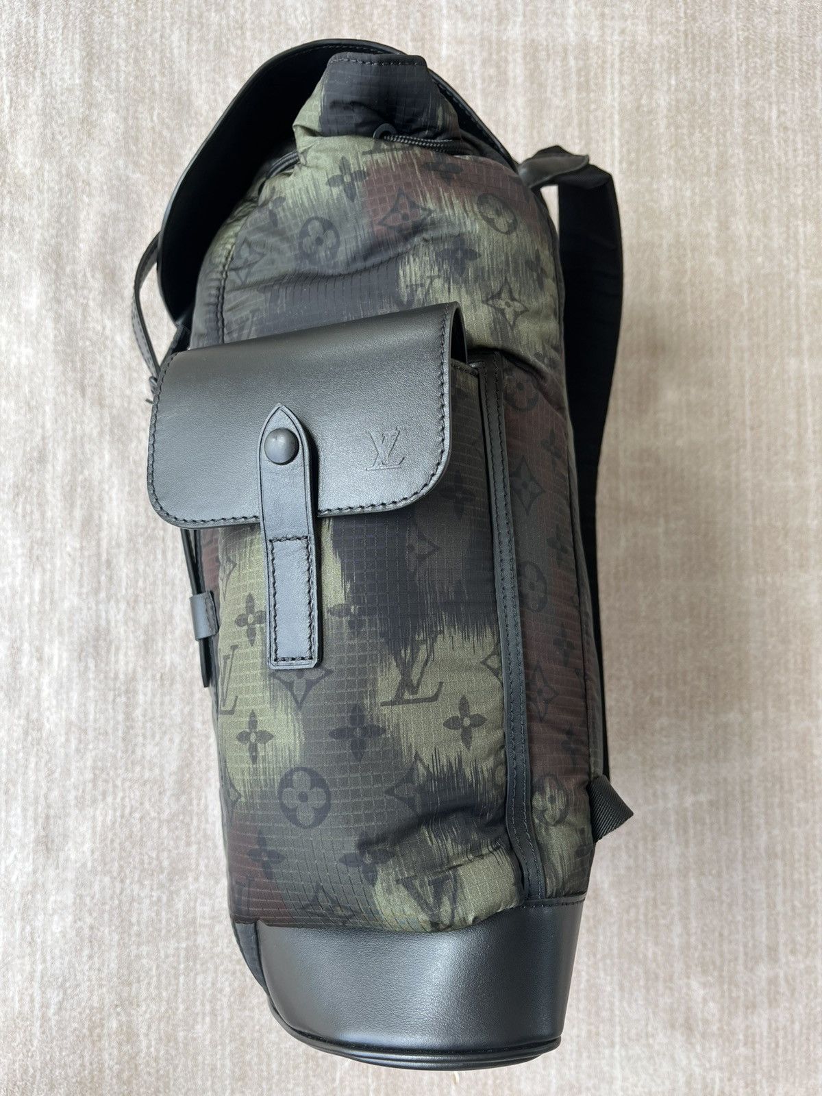 Louis Vuitton Louis Vuitton brand new Backpack Size ONE SIZE - 7 Thumbnail