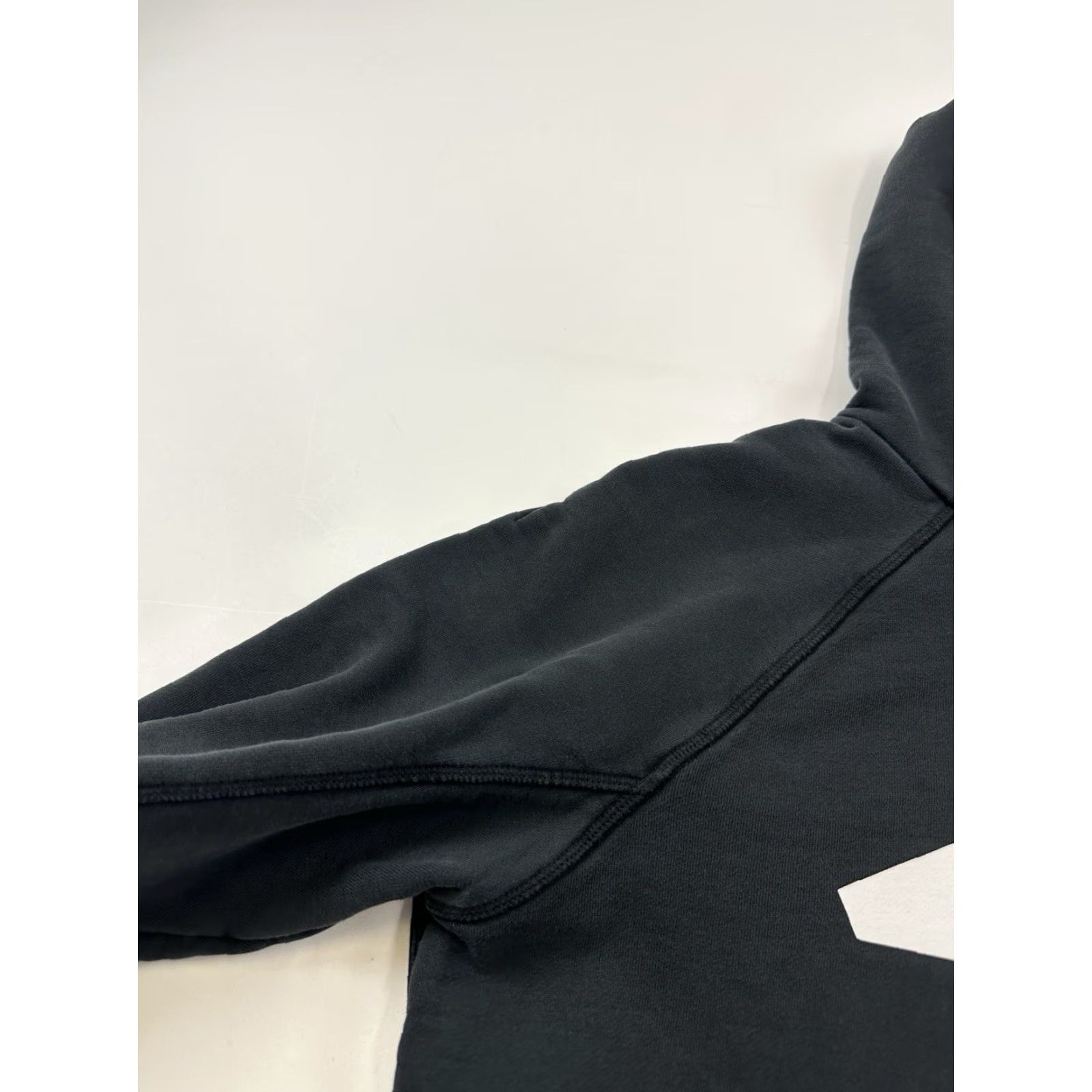Adidas Adidas Hoodie Sweatshirt Mens Small Black Pullover Hooded Logo Casual Big Logo Size US S / EU 44-46 / 1 - 4 Thumbnail