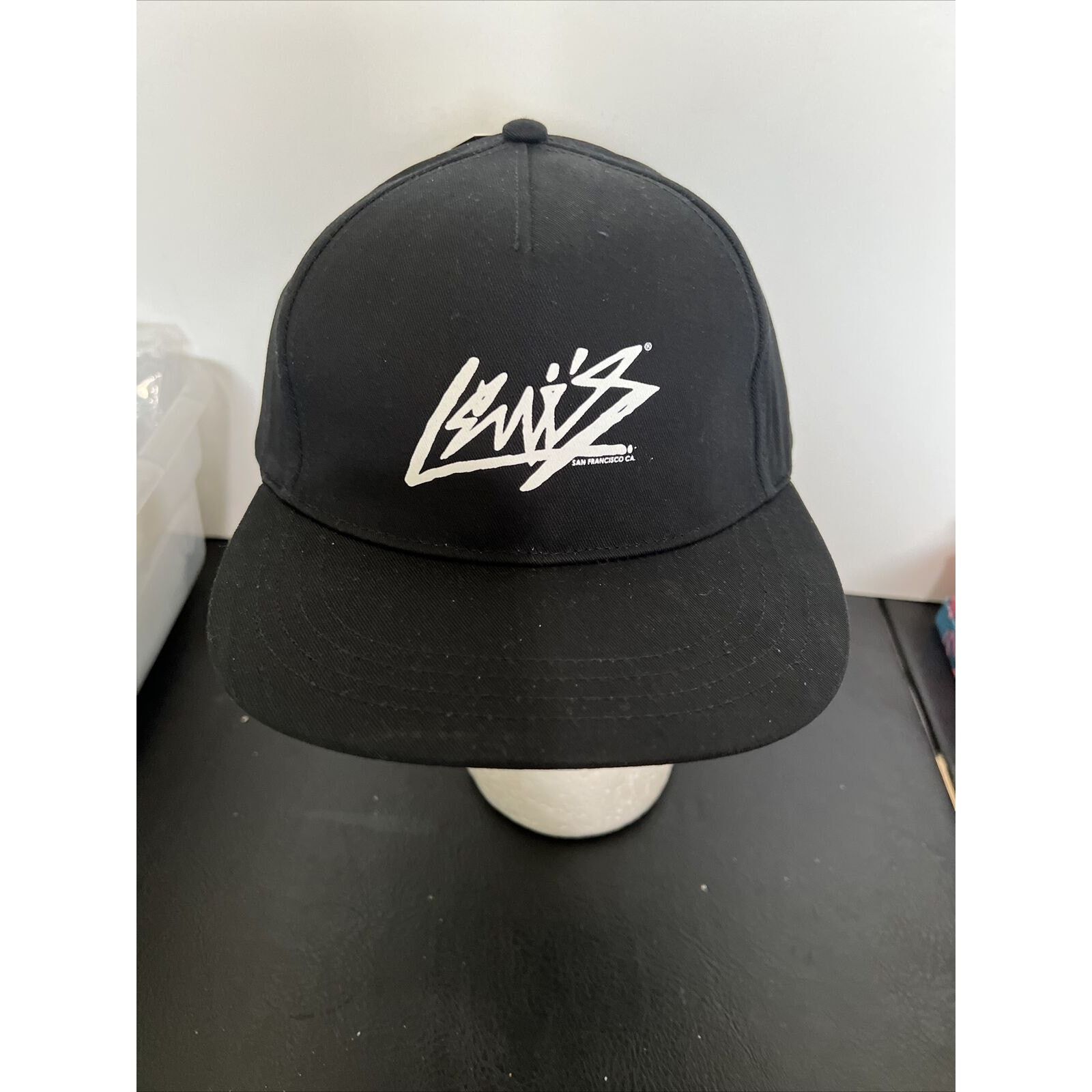 Levi's Printed Logo Baseball Hat Flat brim adjustable Snapback Cap Size ONE SIZE - 3 Thumbnail