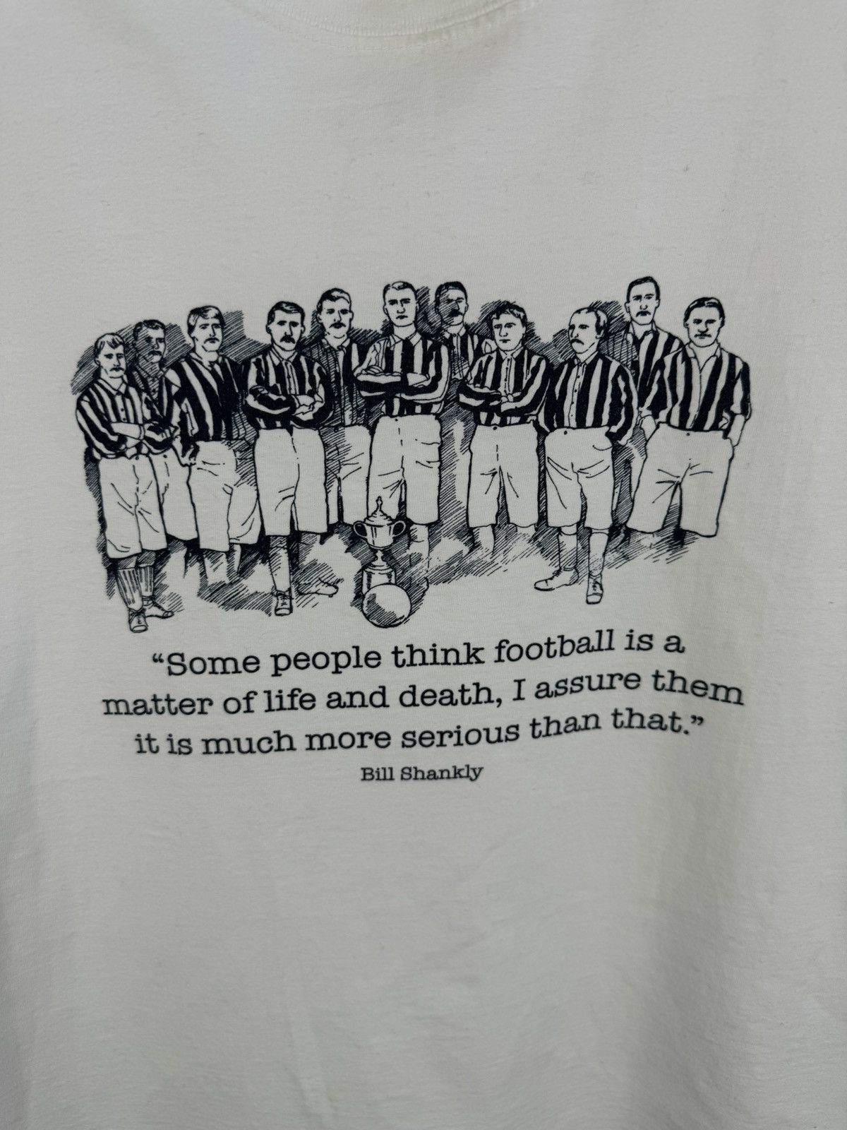Vintage Vintage Bill Shankly Liverpool Past Time Tshirt Size US M / EU 48-50 / 2 - 5 Thumbnail