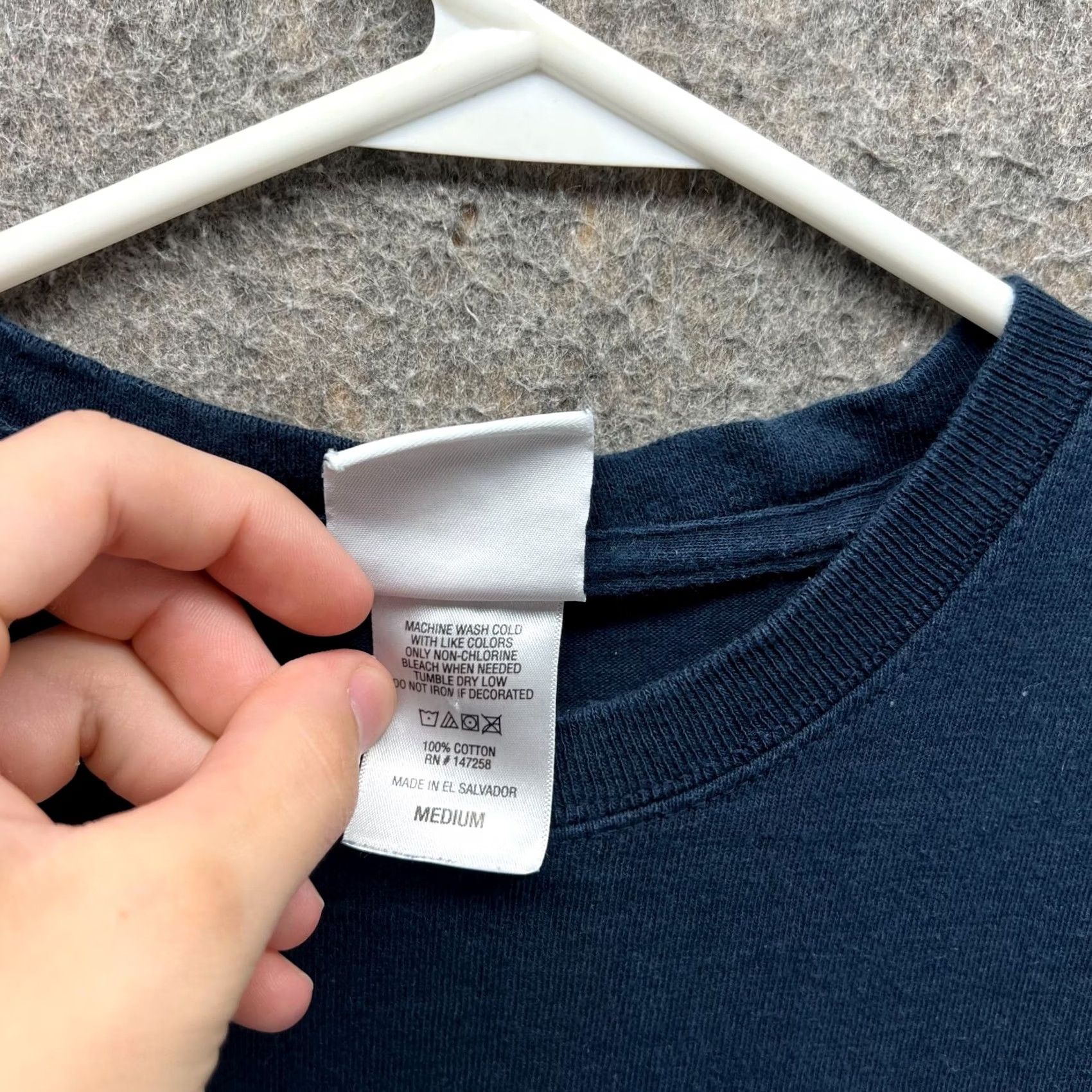 Spell VINTAGE Simply Southern Shirt Mens Medium Blue Crewneck Love Spell out Big Print Bow Crew Neck Short Sleeve Size US M / EU 48-50 / 2 - 6 Thumbnail