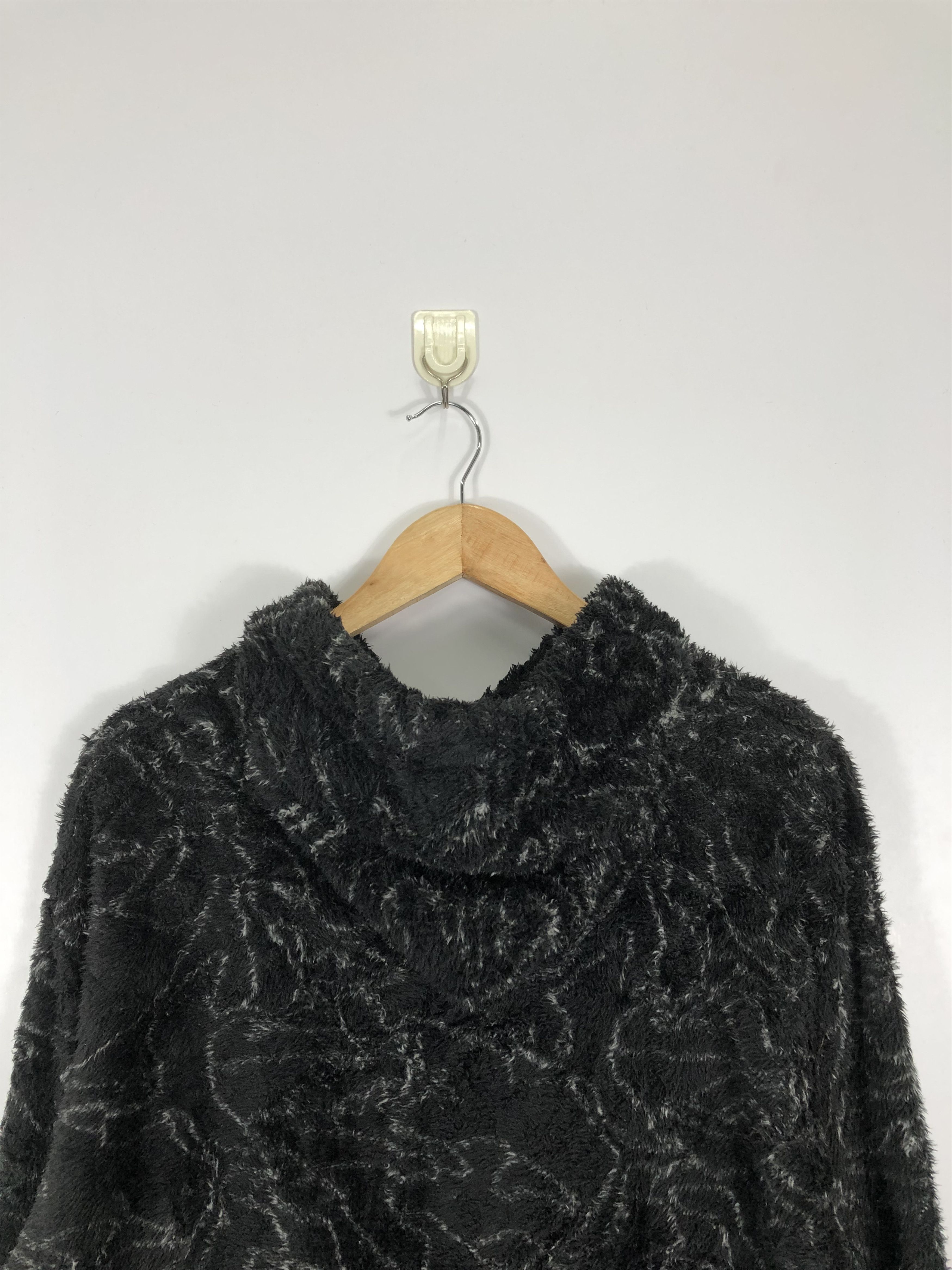 Japanese Brand Vintage Japanese Brand Art Design Fleece Jacket J0549 Size US L / EU 52-54 / 3 - 4 Thumbnail