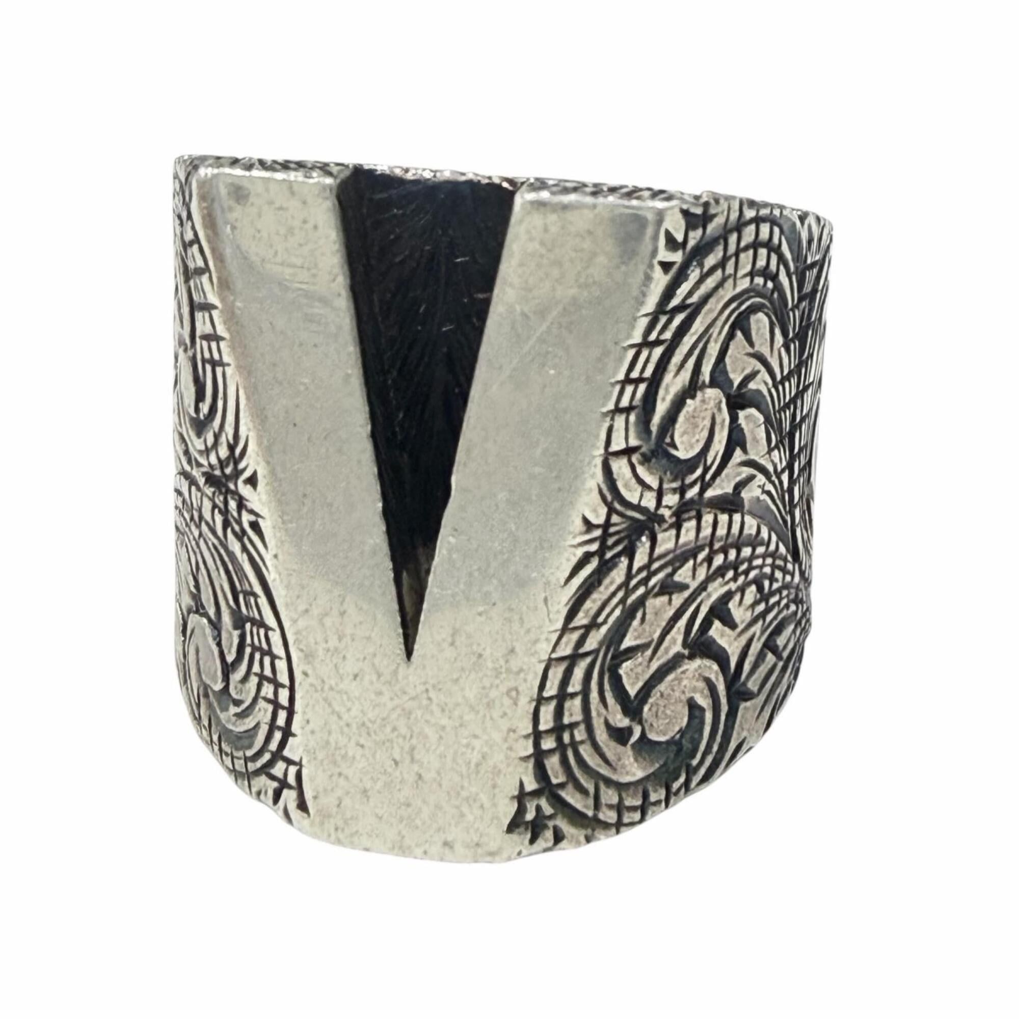 Gucci GUCCI Arabesque Alphabet V Letter Ring, AG925 Sterling Silver, Size L, Made in Italy, Weight 26.00g, Men's Accessory Size ONE SIZE - 1 Thumbnail