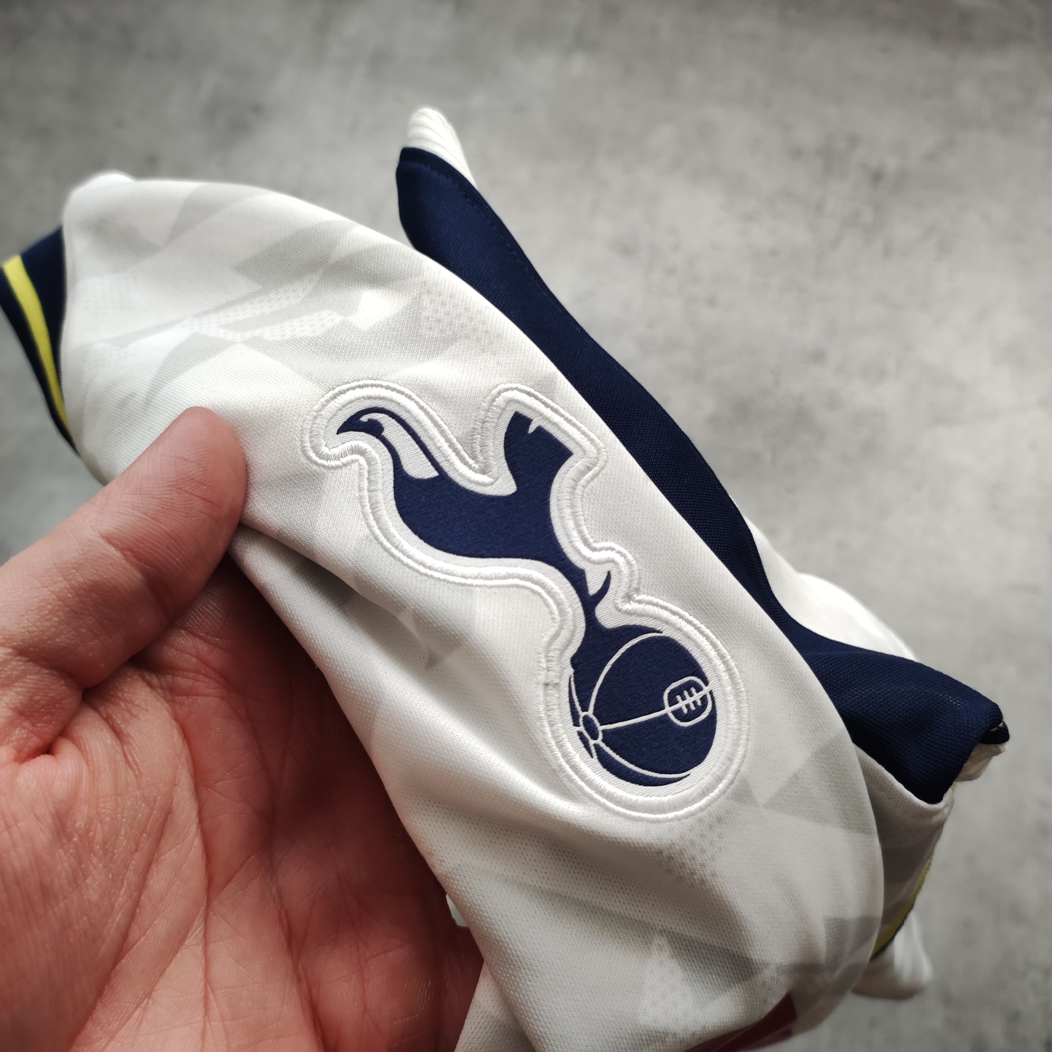 Nike Rare Tottenham London 2021 Nike Home Football Jersey Size US S / EU 44-46 / 1 - 6 Thumbnail