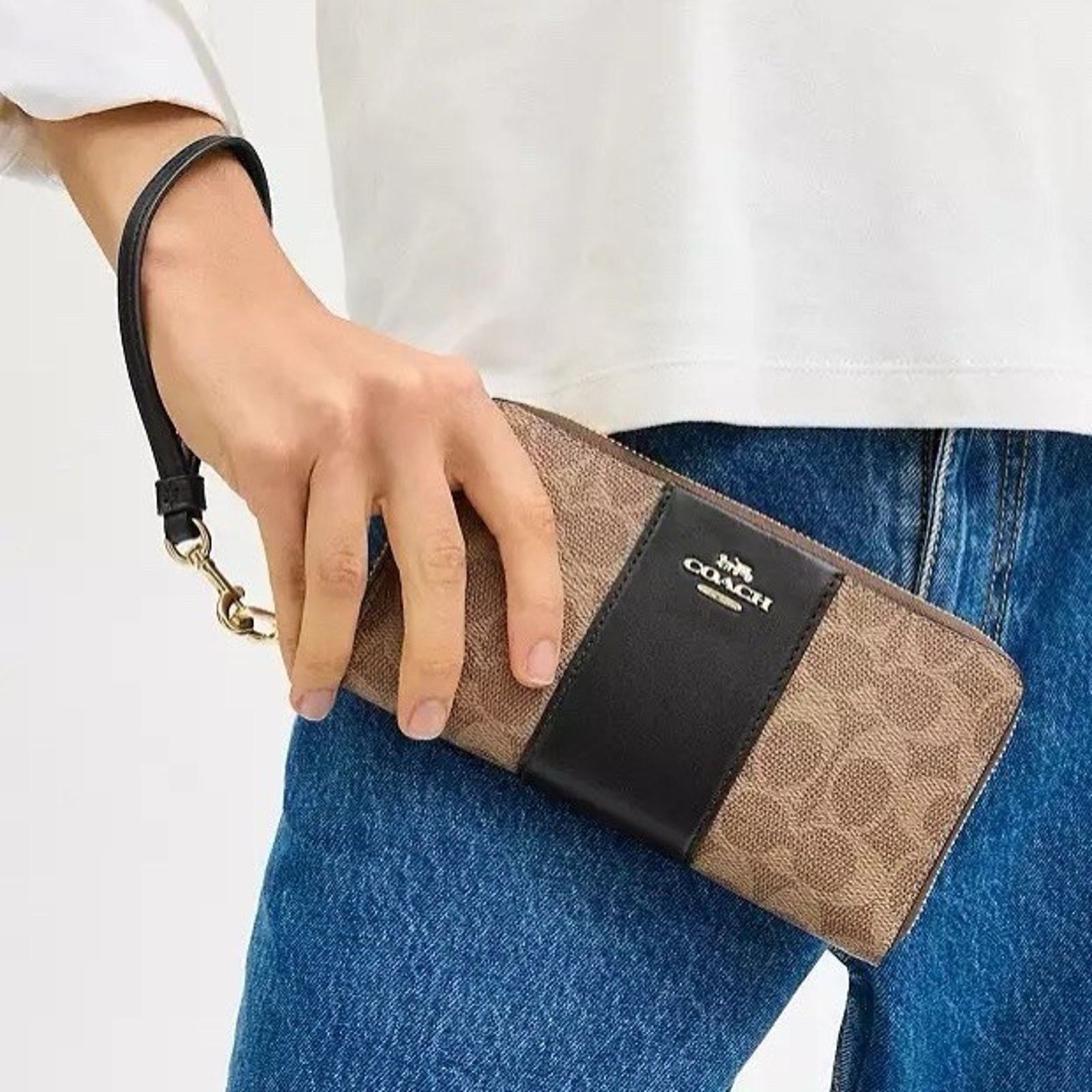 Coach NWT Coach Long Zip Around Wallet CW947 Tan Black Leather Size ONE SIZE - 8 Thumbnail