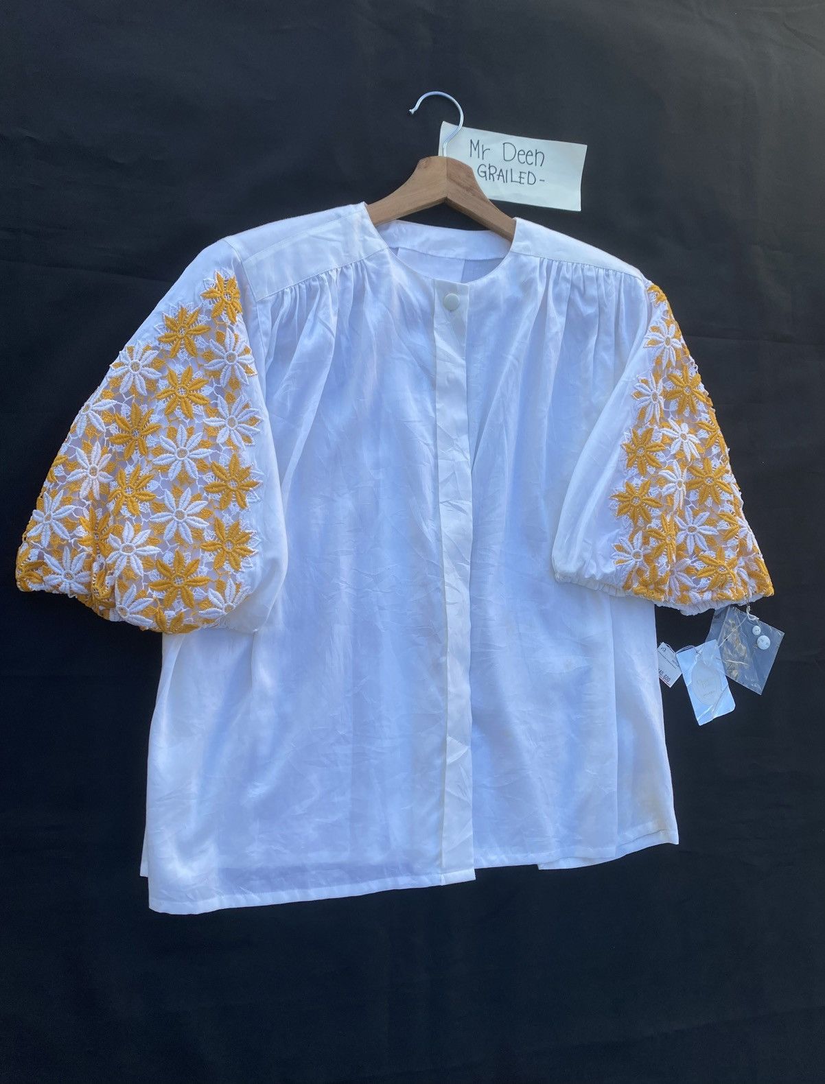 Christian Dior Monsieur Vintage Christian Dior Embroidered Balloon Sleeve Blouse Size M / US 6-8 / IT 42-44 - 2 Thumbnail