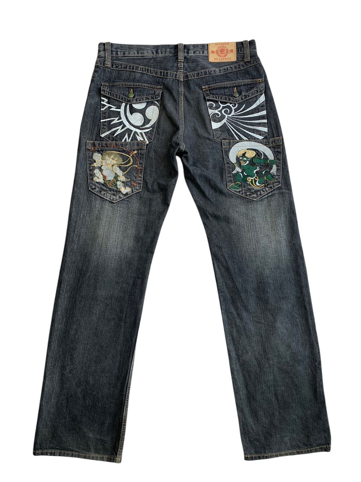 Japanese Brand Karakuri Tamashi Oni Embroidered Multipocket Denim Size US 34 / EU 50 - 1 Thumbnail
