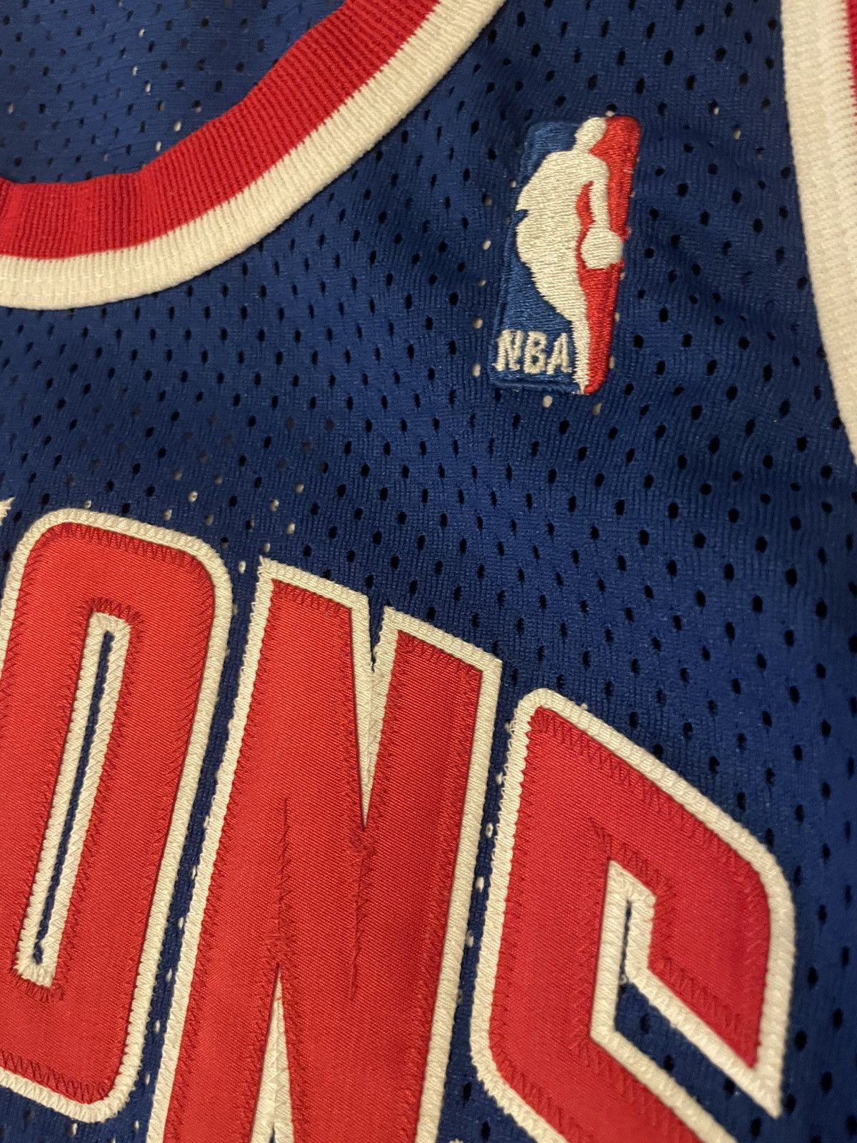 Champion Nba Detroit Pistons Hill jersey Champion authentic 44 - L Size US L / EU 52-54 / 3 - 3 Thumbnail