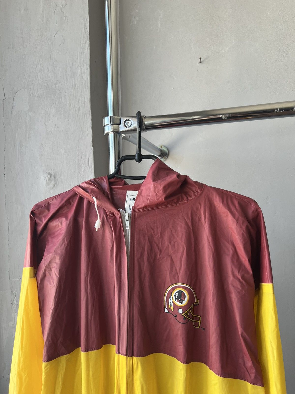 NFL 1994 NFL WASHINGTON REDSKINS VINTAGE RAINCOAT/JACKETRAINMATE Size US L / EU 52-54 / 3 - 4 Thumbnail