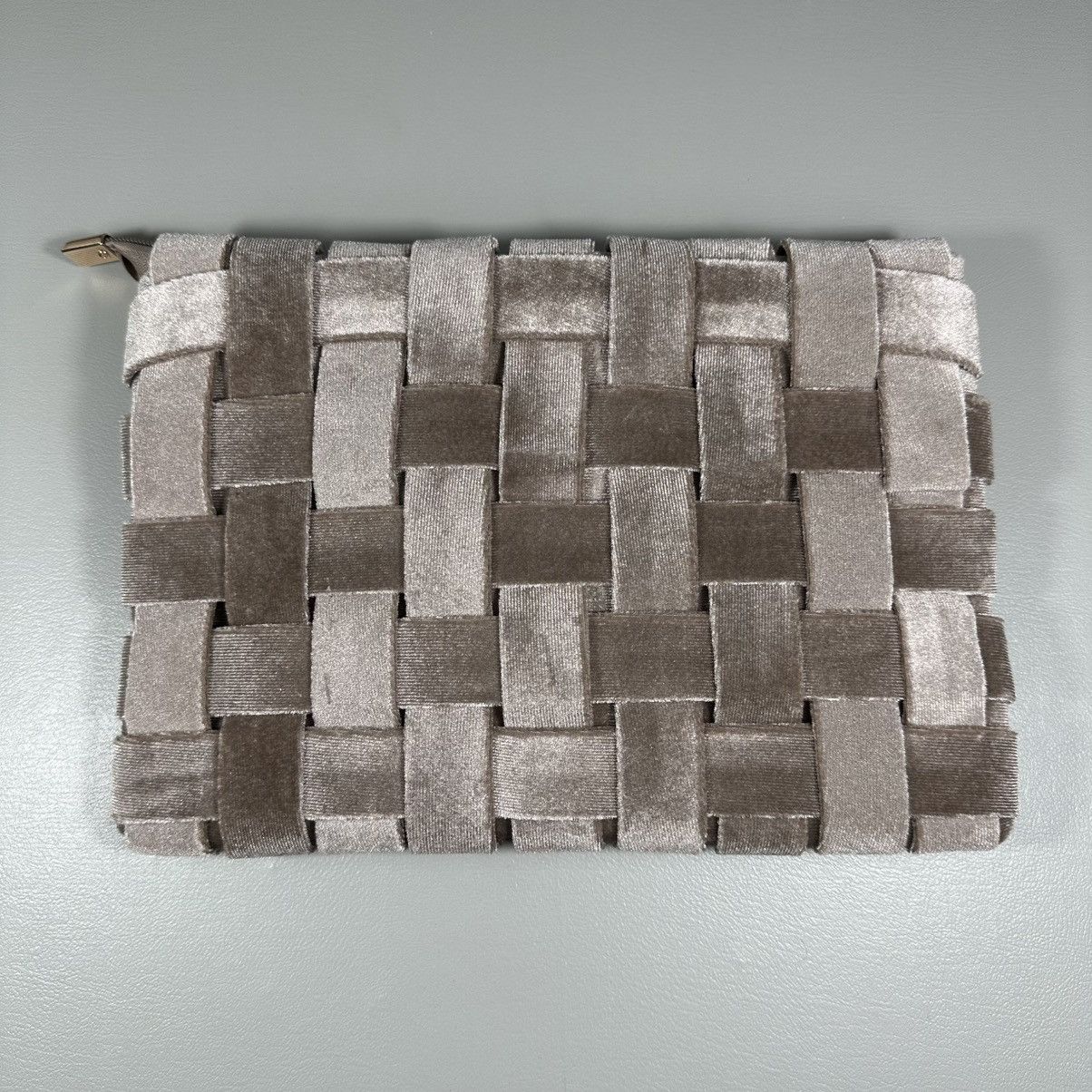 Anthropologie Anthropologie Cream Tan Woven Velvet Lindy Clutch Size ONE SIZE - 3 Thumbnail