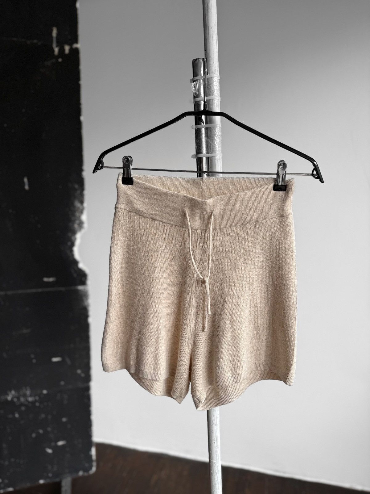 Other Kay Day Womens Beige Knit Drawstring Lounge Shorts Comfort Size 26" / US 2 / IT 38 - 3 Thumbnail