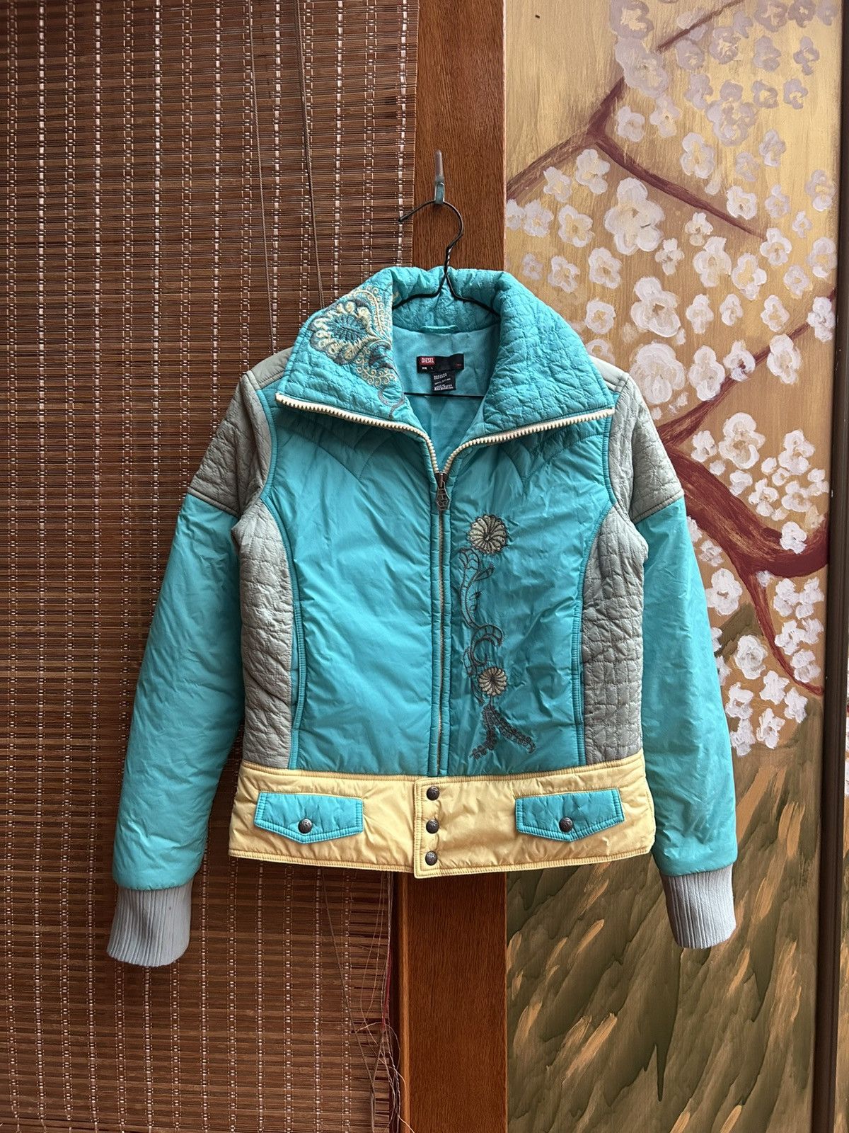 Designer × Vintage Y2k Diesel Floral Embroidery High Neck Cropped Padded Jacket Size L / US 10 / IT 46 - 1 Thumbnail