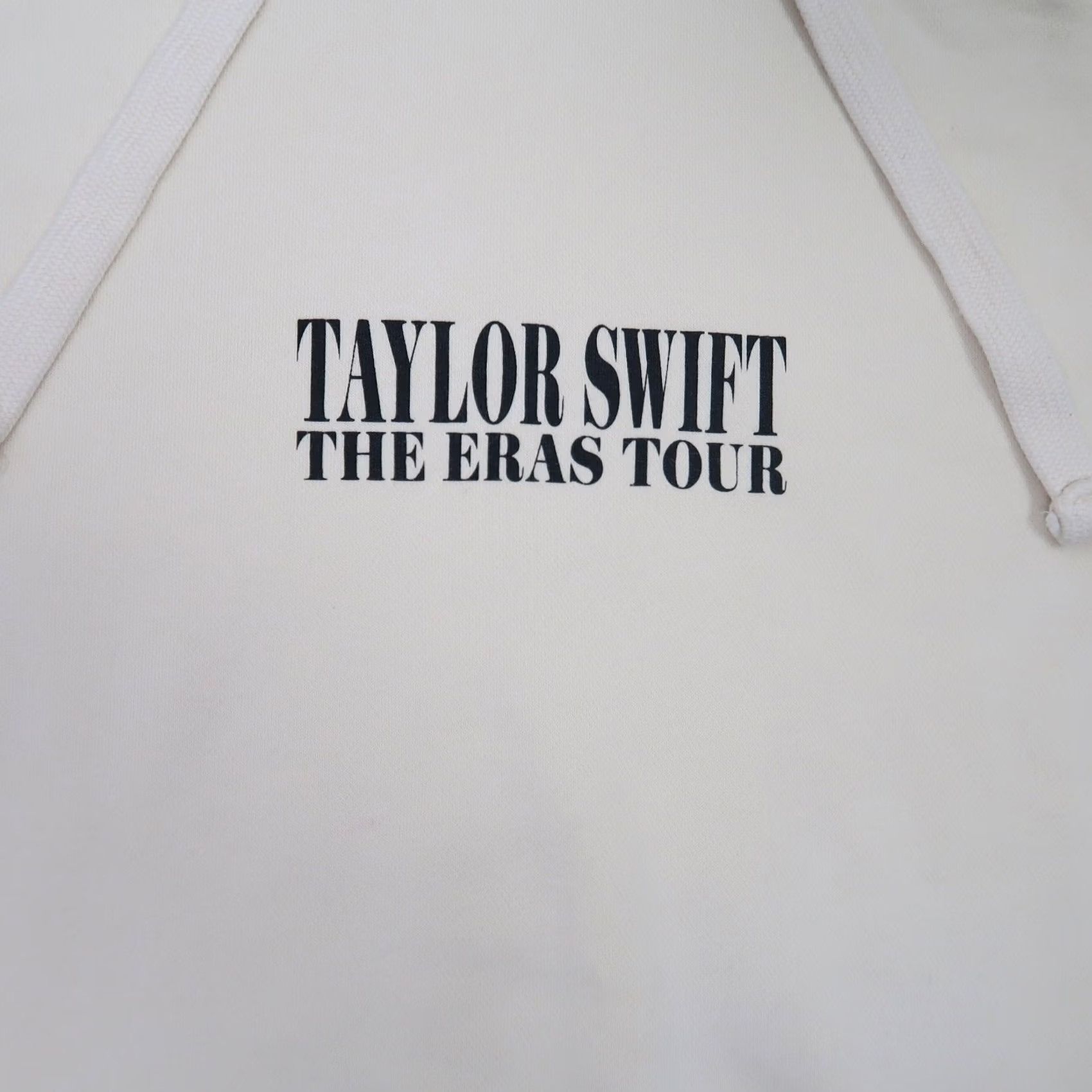 Vintage Taylor Swift The Eras Tour Beige Hoodie Graphic Sweatshirt M Womens Long Sleeve Cotton Polyester Pullover Casual Music 2023 Official merch Size M / US 6-8 / IT 42-44 - 5 Thumbnail