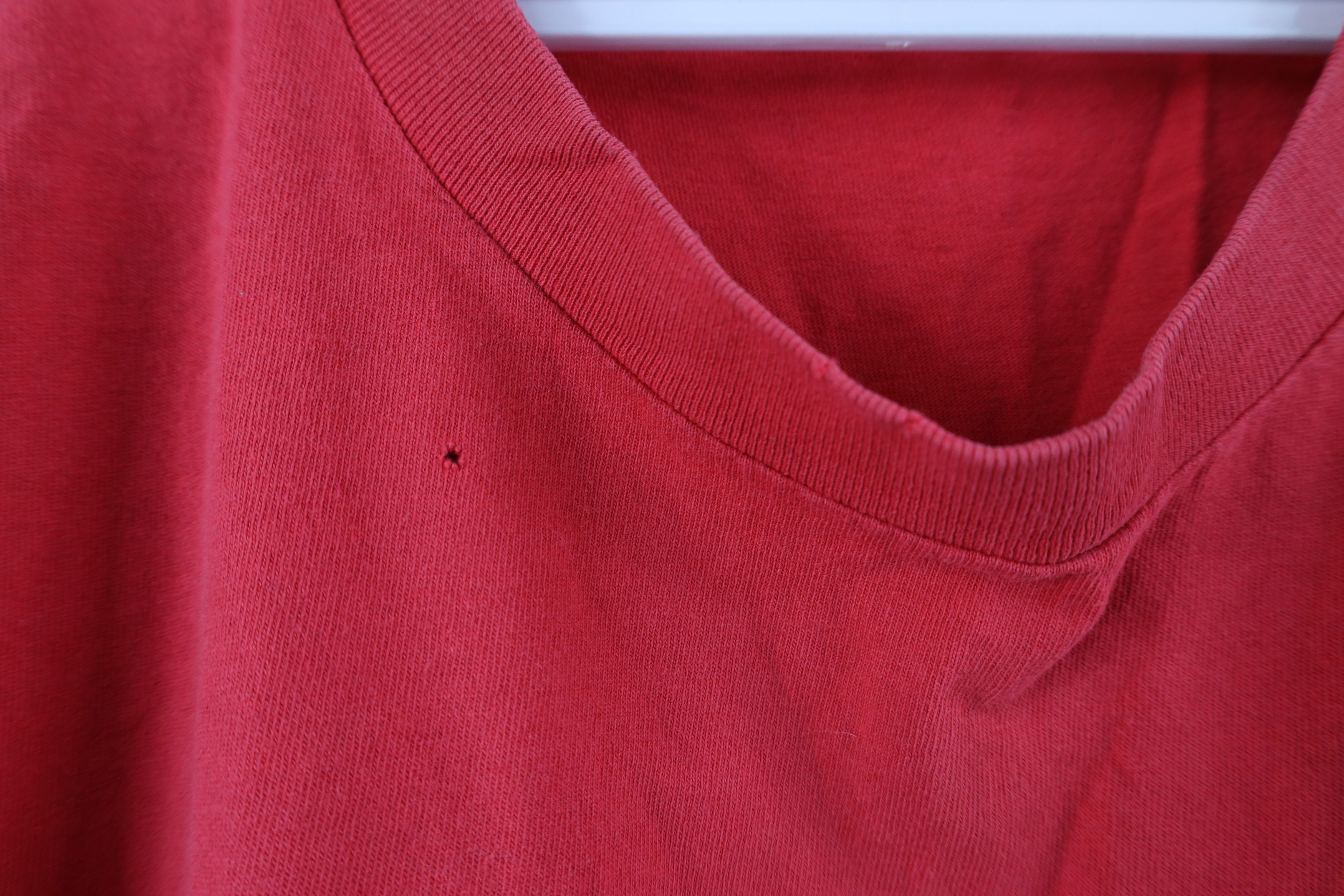 Marlboro Vintage 90s Marlboro Spell Country Store Pocket T-Shirt USA Size US L / EU 52-54 / 3 - 8 Thumbnail