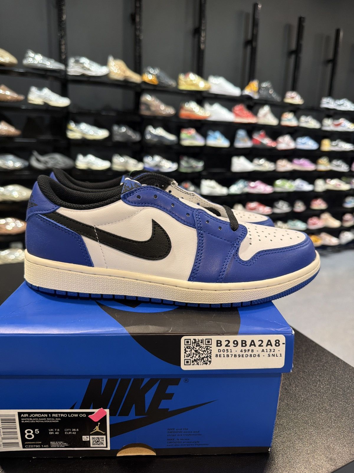 Jordan Brand Jordan 1 Low Royal Toe Size-8.5 Brand New OG All Qucik Ship Size US 8.5 / EU 41-42 - 3 Thumbnail