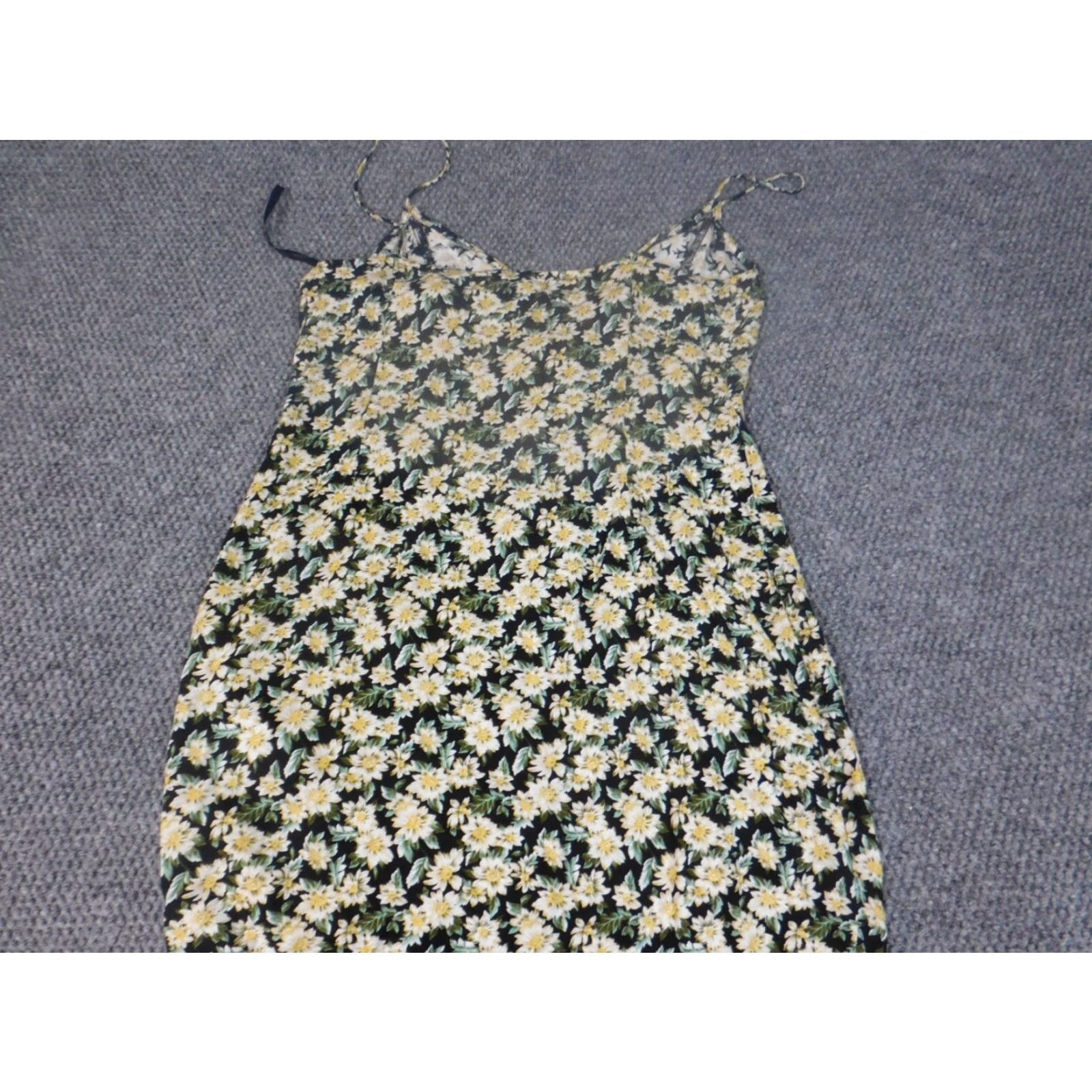 Vintage Motel Blouse Women S Black Floral Sleeveless Crew Neck Pullover Casual Regular Size S Black Floral Butterfly Pattern Viscose Rayon Stretch Size S / US 4 / IT 40 - 7 Thumbnail