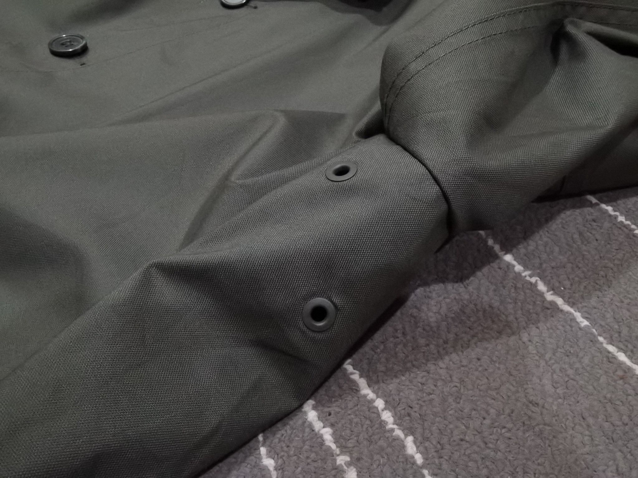 Uniqlo UNIQLO green army long coats waterproof M 8138 Size US M / EU 48-50 / 2 - 11 Thumbnail