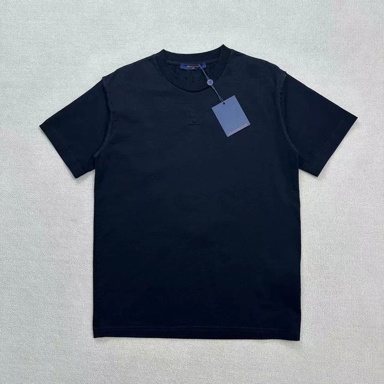 Louis Vuitton Louis Vuitton Embossed Logo Short Sleeve Tee-yf Size US M / EU 48-50 / 2 - 1 Thumbnail