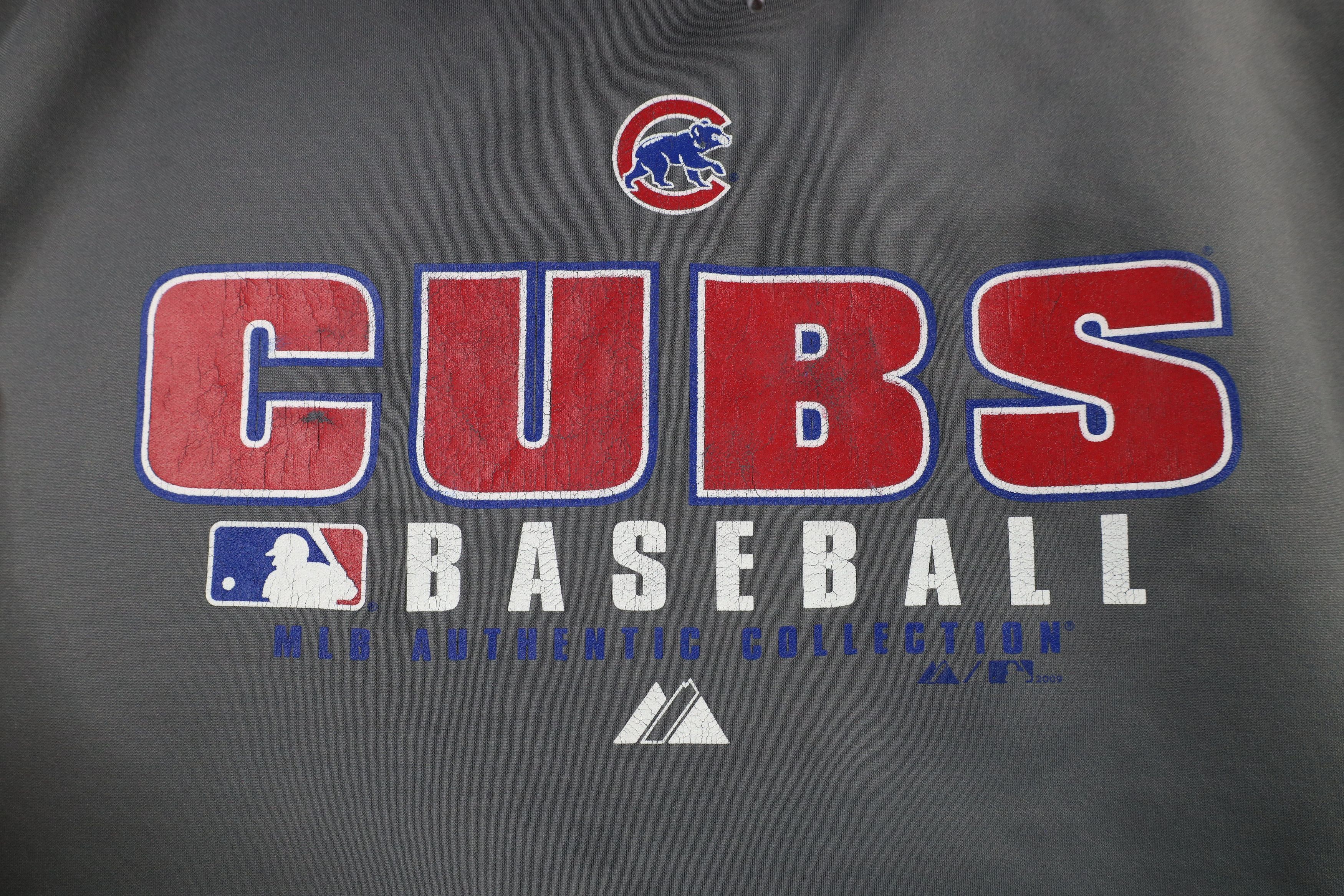Majestic × Vintage Vintage Y2K Majestic Chicago Cubs Baseball Hoodie Sweatshirt Size US XXL / EU 58 / 5 - 6 Thumbnail