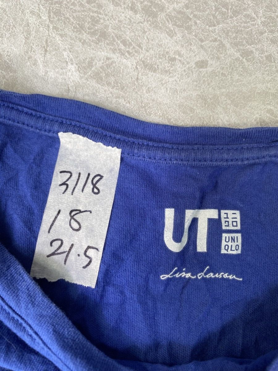 Uniqlo Lisa & johnna larson Uniqlo big logo size s Size US S / EU 44-46 / 1 - 6 Thumbnail