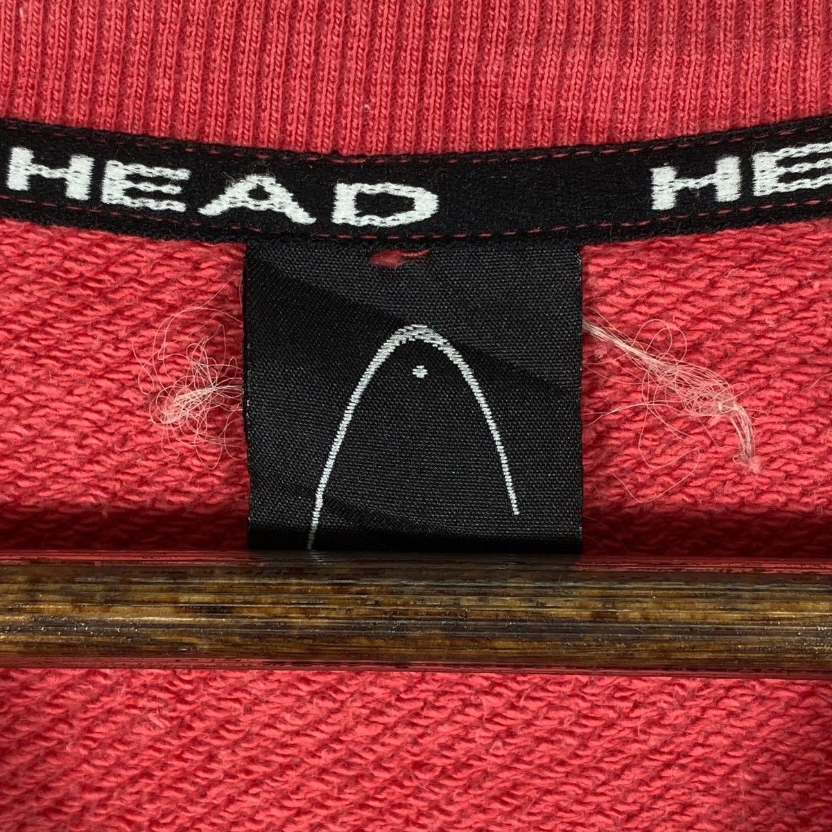 Vintage Vintage HEAD Crewneck Sweatshirt Red Pullover Jumper Size XL Size US XL / EU 56 / 4 - 3 Thumbnail