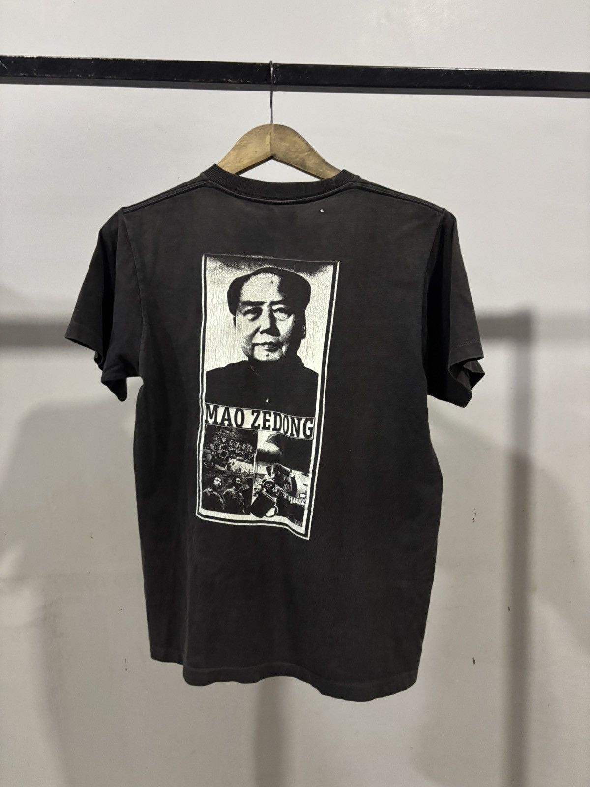 Vintage VINTAGE 90s MAO ZEDONG SUNFADED THRASHED BOXY ERD STYE Size US S / EU 44-46 / 1 - 7 Thumbnail