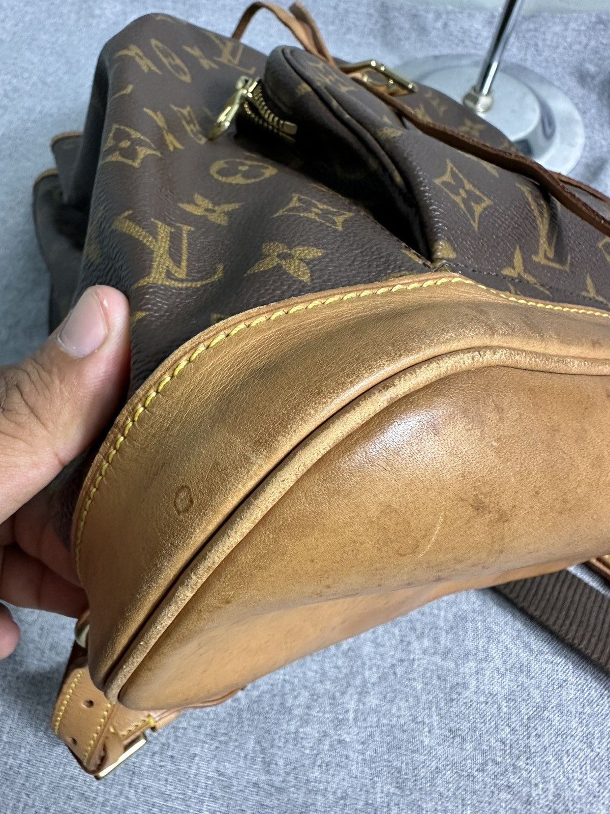 Louis Vuitton Louis Vuitton 1999 Montsouris GM Monogram Backpack Size ONE SIZE - 17 Thumbnail