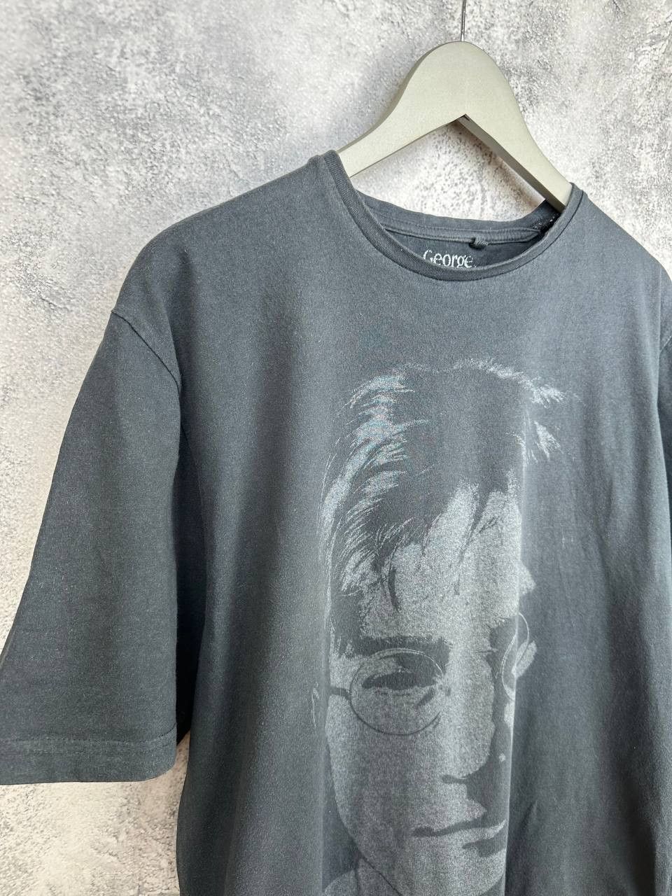 Band Tees John Lennon Face Portrait T-Shirt Graphic Beatles 2010 Tee Size US L / EU 52-54 / 3 - 3 Thumbnail