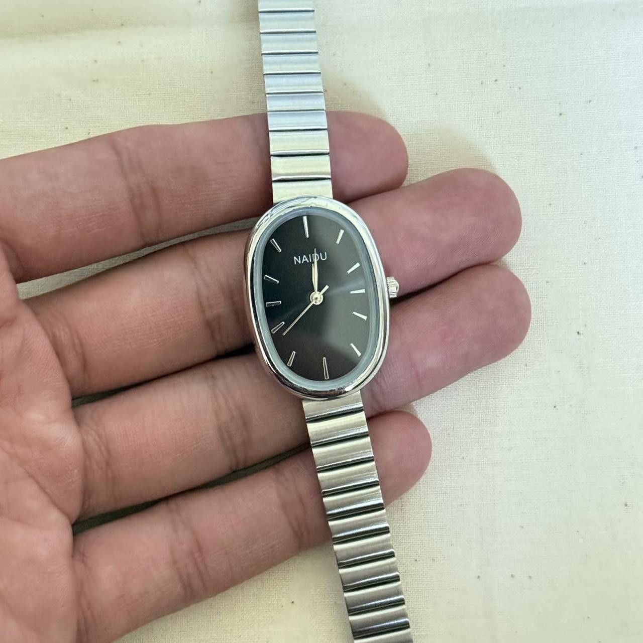 Vintage y2k style silver round stainless steel luxury classy watch Size ONE SIZE - 5 Thumbnail