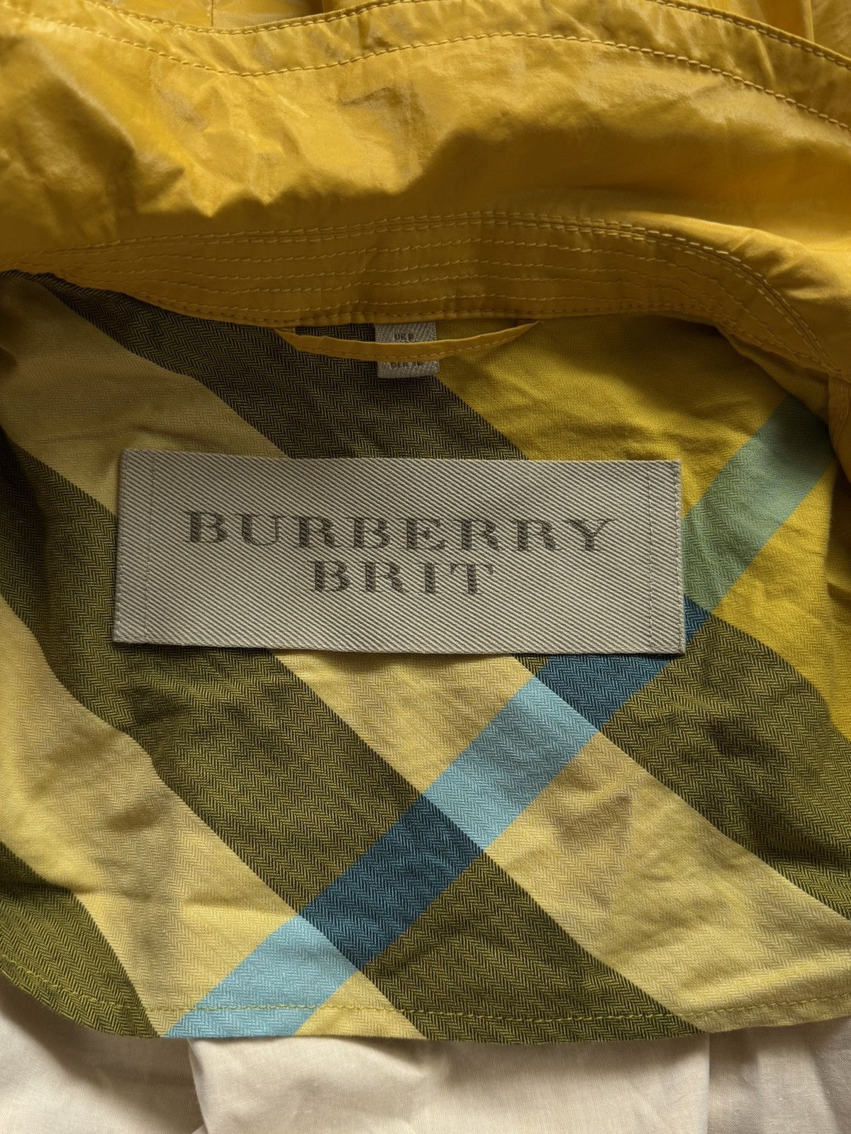 Burberry Burberry Brit yellow raincoat jacket Size M / US 6-8 / IT 42-44 - 5 Thumbnail