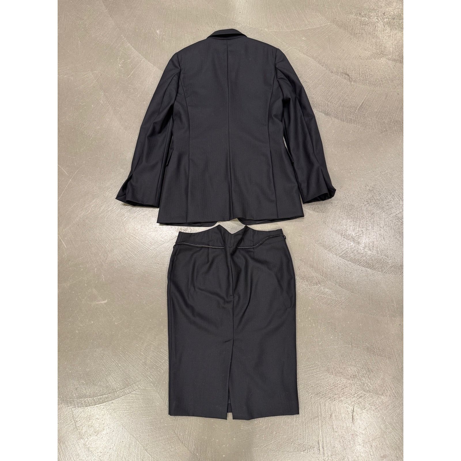 Gucci A/W2002 Gucci by Tom Ford blazer and skirt set leather cord Size 28" / US 6 / IT 42 - 5 Thumbnail