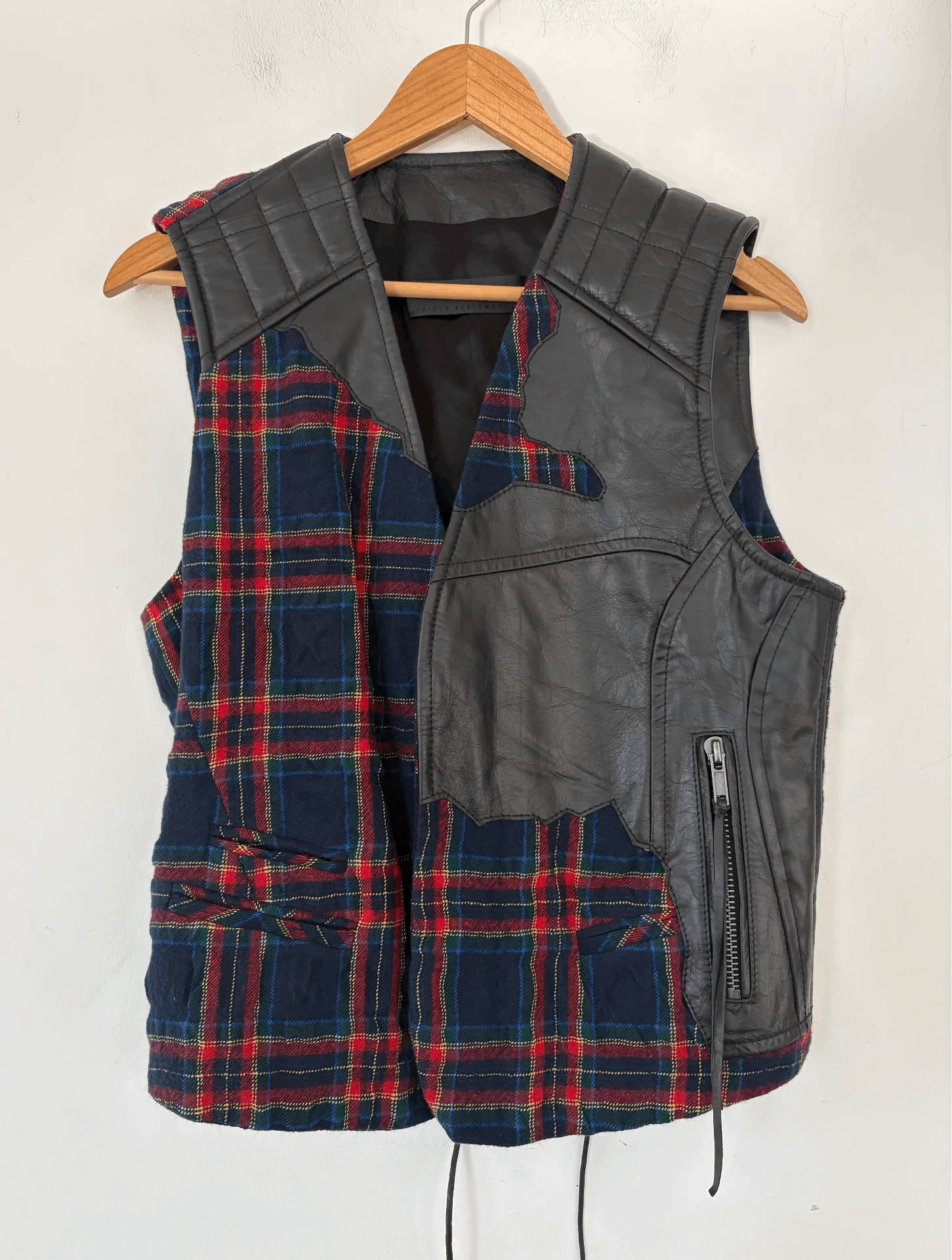 Haider Ackermann Haider Ackermann Fall/Winter 2017 Leather and Check Vest Size US M / EU 48-50 / 2 - 1 Thumbnail