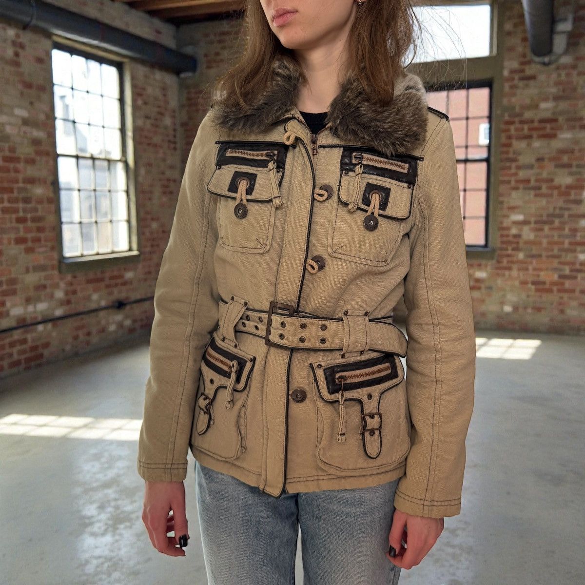 20471120 2000’s Aesthetic Vintage Faux Fur Utility Belted Jacket Size S / US 4 / IT 40 - 1 Thumbnail