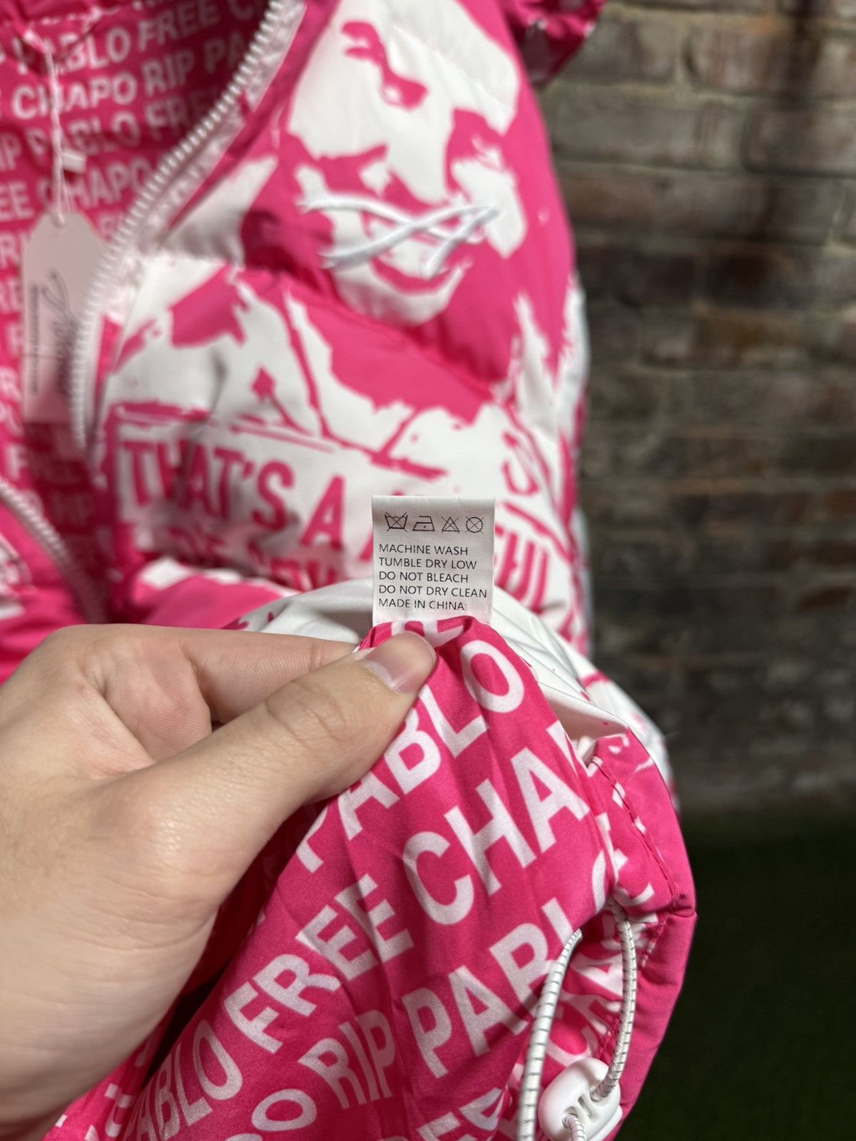 Awful Lot of Cough Syrup Thats A Awful Lot Of Cough Syrup Puffer Jacket Sz. XL Size US XL / EU 56 / 4 - 4 Thumbnail