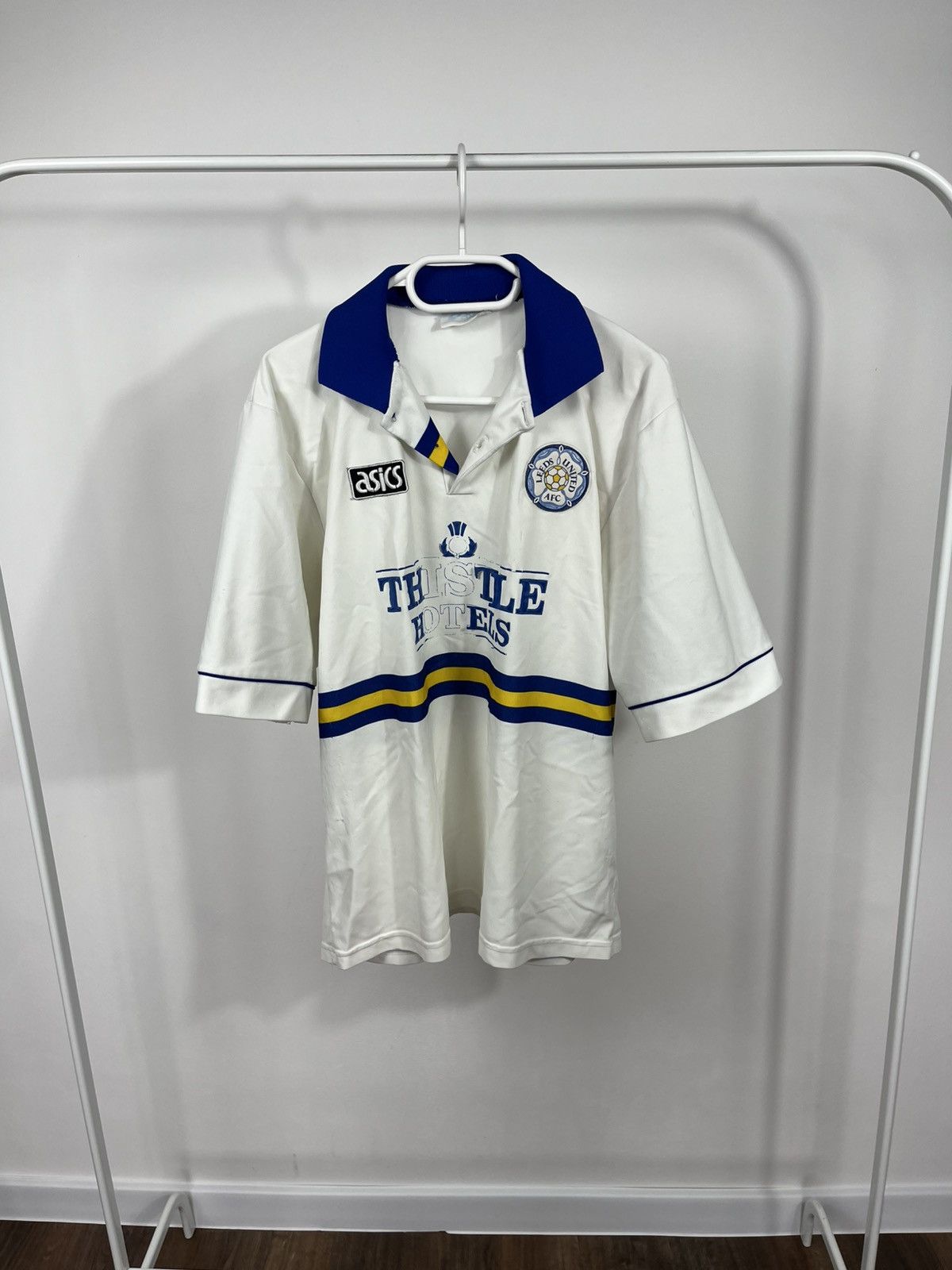 Asics Vintage Asics Leeds United AFC Football Shirt XL Made in UK Size US XL / EU 56 / 4 - 1 Thumbnail