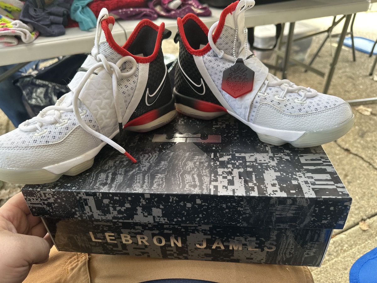 Nike Nike Lebron 14 Size US 4.5 / IT 34.5 - 3 Thumbnail