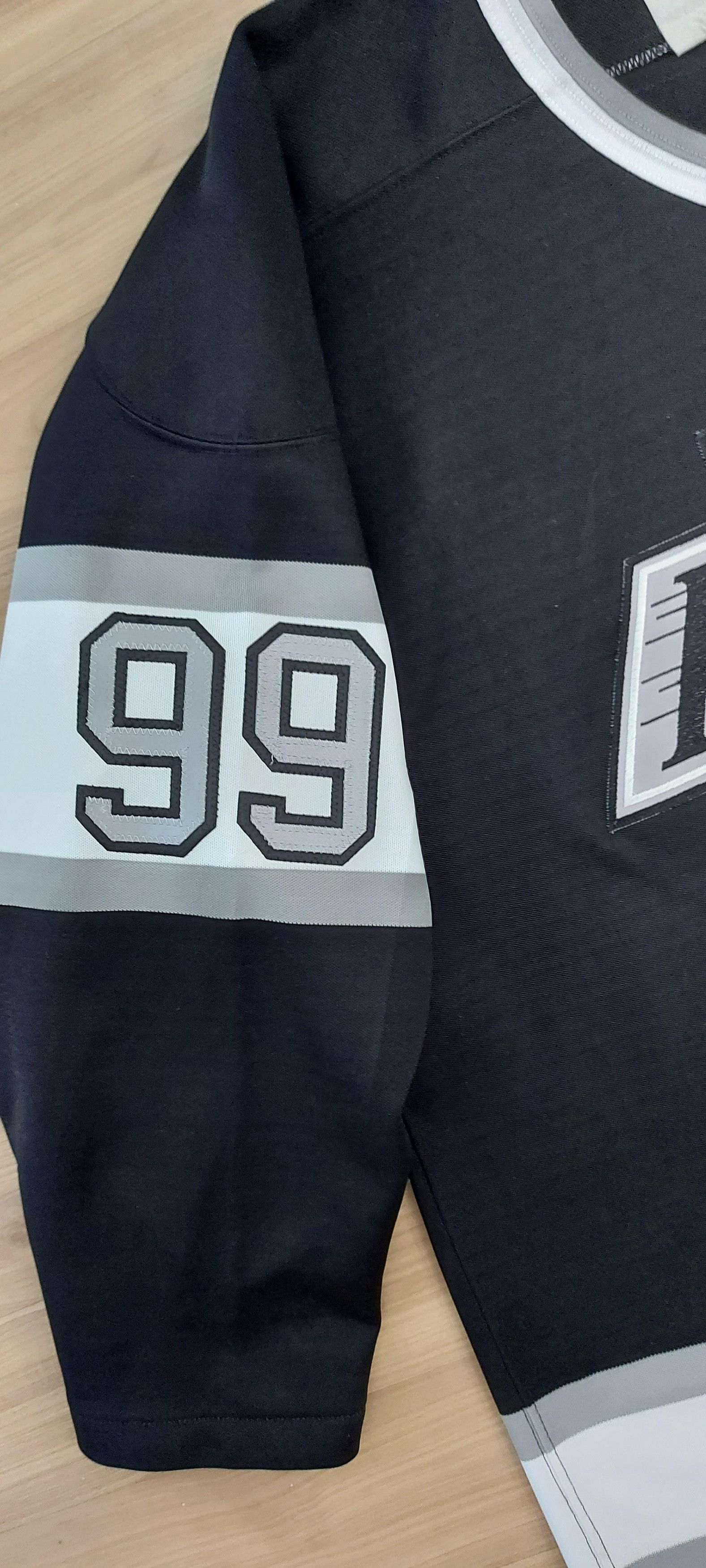NHL × Vintage Vintage Wayne Gretzky Los Angeles Kings CCM NHL Jersey Size US S / EU 44-46 / 1 - 4 Thumbnail