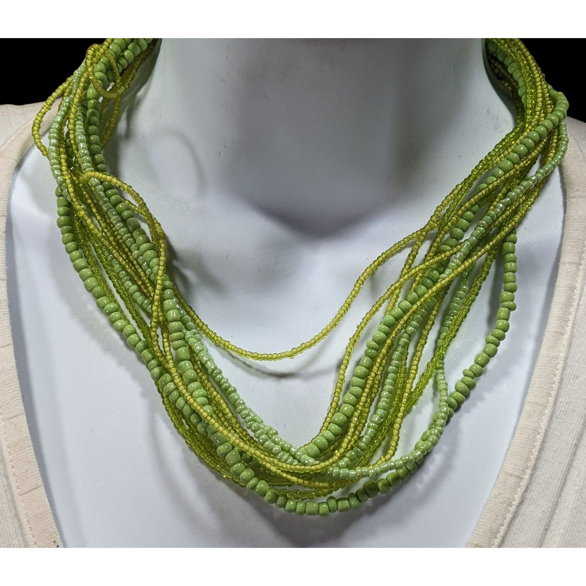 Other Cottagecore Green Glass Multilayer Beaded Necklace Size ONE SIZE - 2 Thumbnail