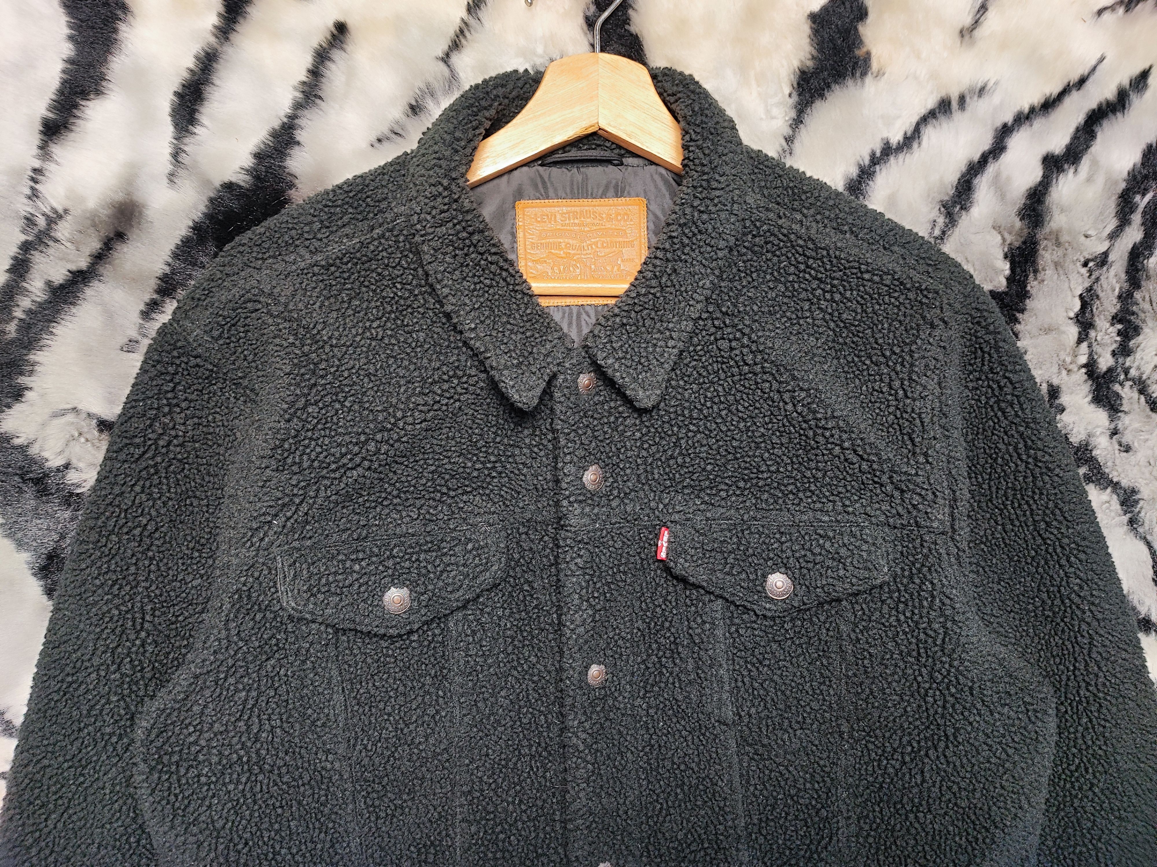 Levi's Vintage Clothing Levi's Sherpa Lined Trucker Jacket Fleece Size L Size US L / EU 52-54 / 3 - 5 Thumbnail