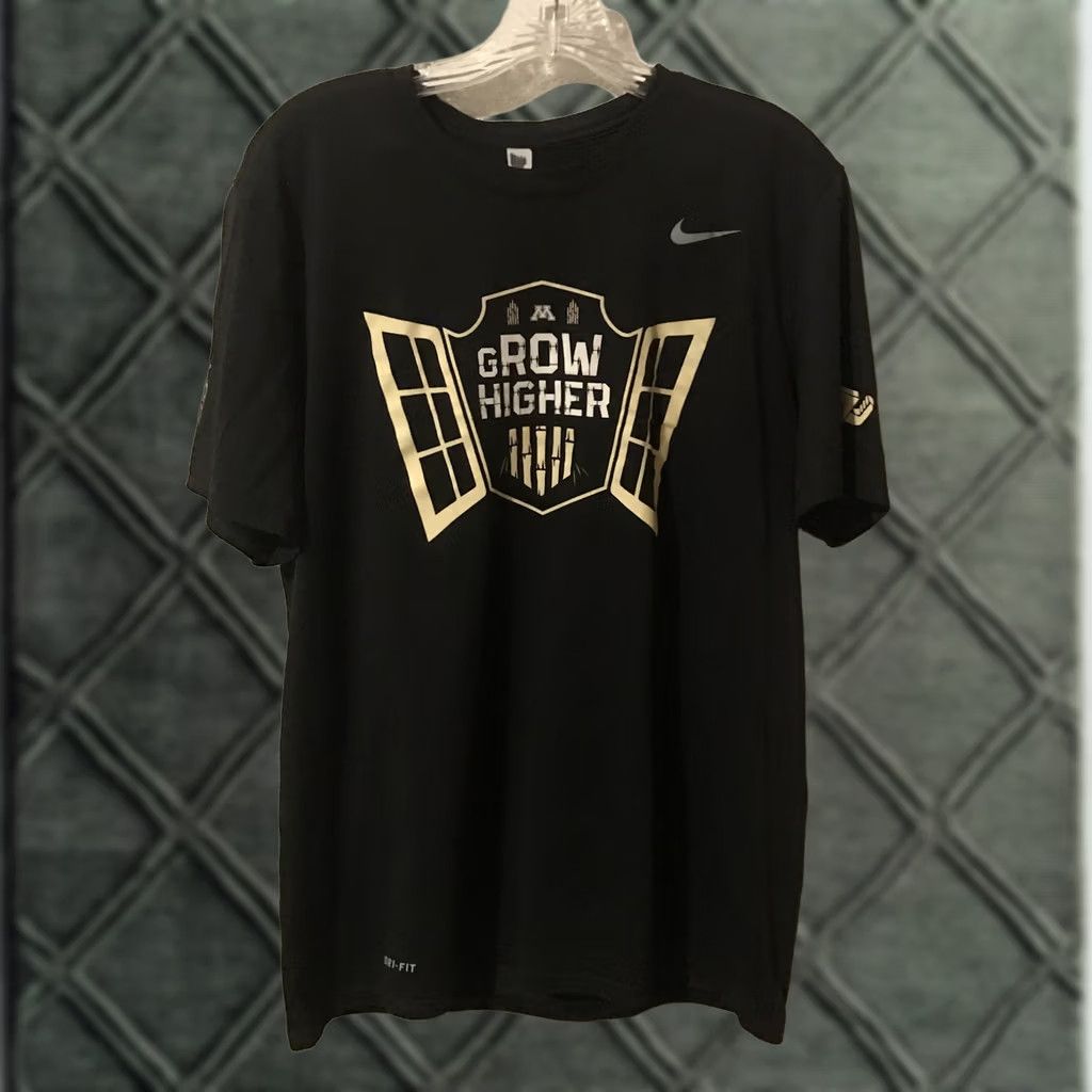 Nike Nike Dri-fit Minnesota Gophers Shirt Mens Size L Black Short Sleeve Round Neck T-Shirt B1137 Size US L / EU 52-54 / 3 - 1 Thumbnail