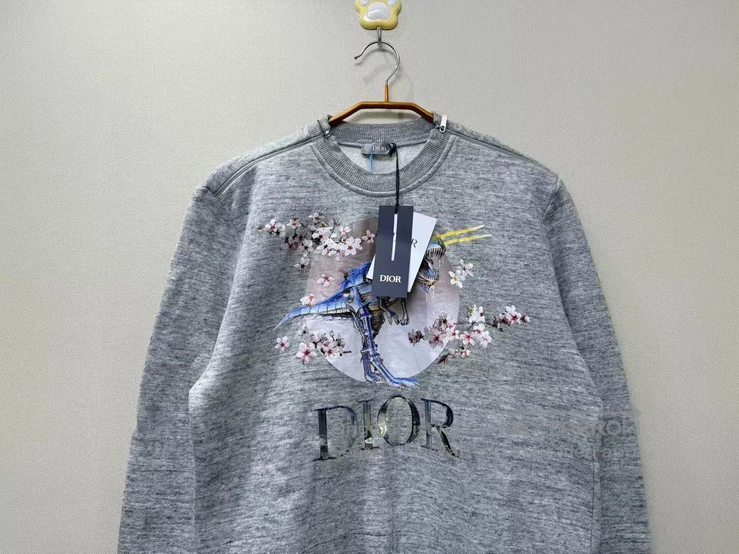 Dior dior gray dinosaur cherry blossom sweatshirt. Size S / US 4 / IT 40 - 2 Thumbnail