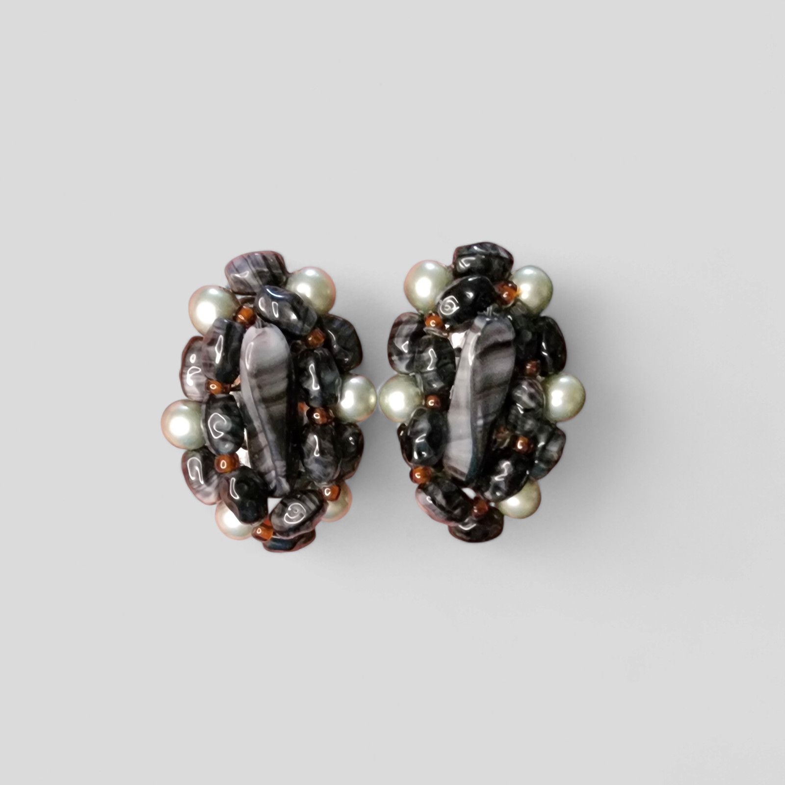 Schiaparelli Vintage Schiaparelli Pearl, Onyx. and Amber clip-on earrings Size ONE SIZE - 2 Thumbnail