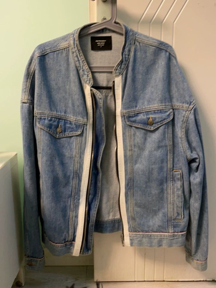 Japanese Brand Zippered Denim Jacket with White Stripe Size US M / EU 48-50 / 2 - 1 Thumbnail