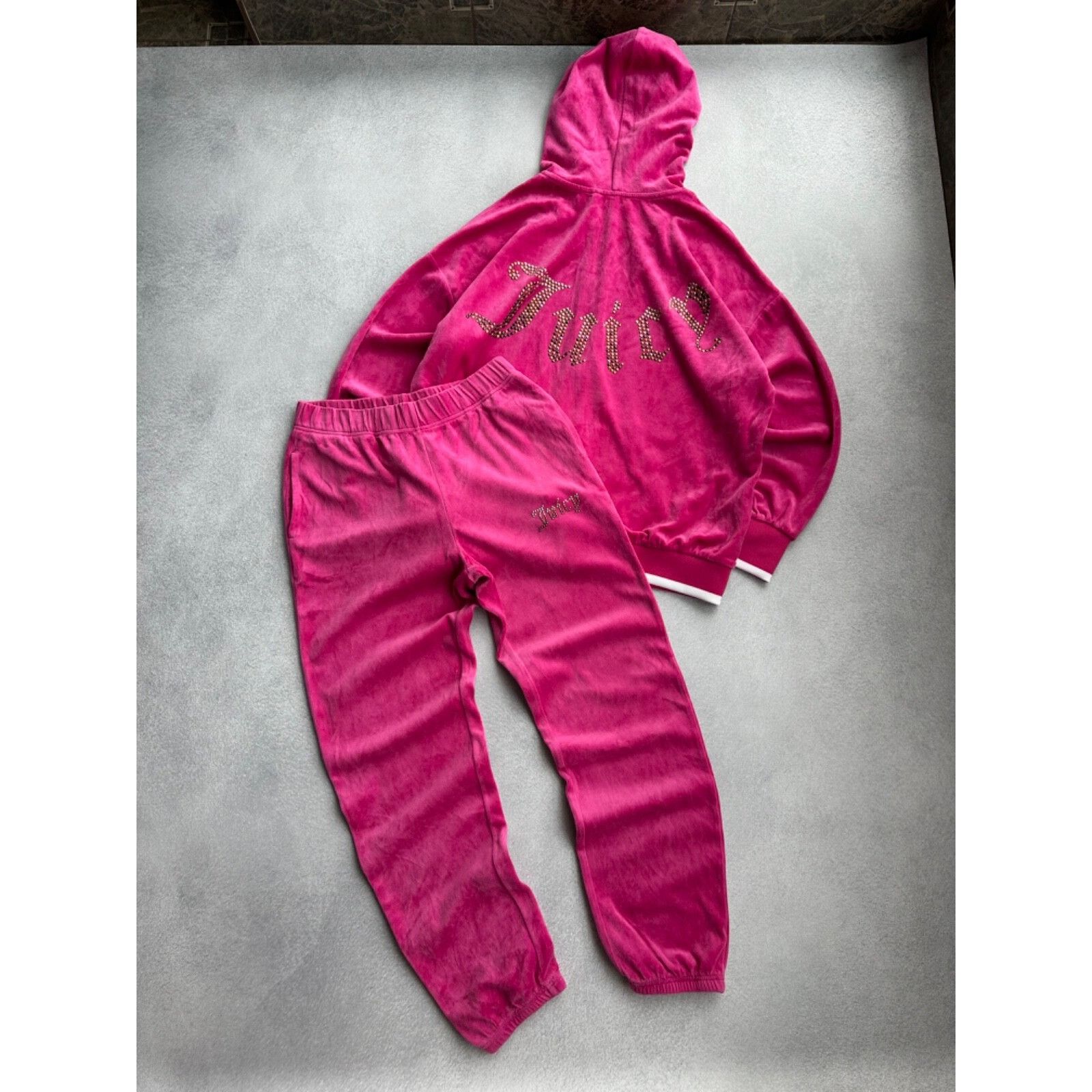 Juicy Couture VTG Juice Couture Pink Velour Woman Tracksuit Size S / US 4 / IT 40 - 1 Thumbnail
