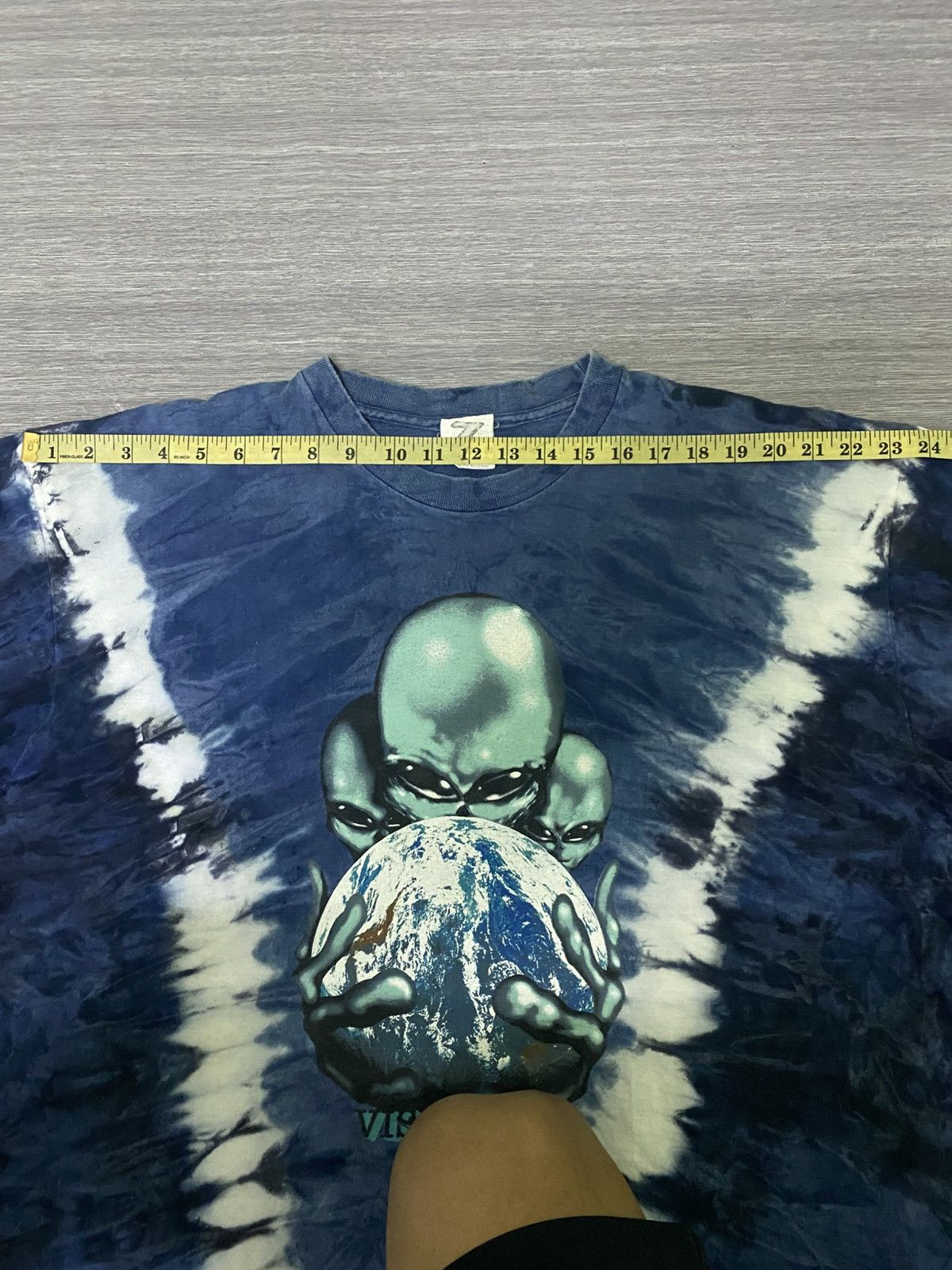 Alien Workshop × Vintage Vintage 90s Alien Visitors Tie Dye Shirt Size US XL / EU 56 / 4 - 14 Thumbnail