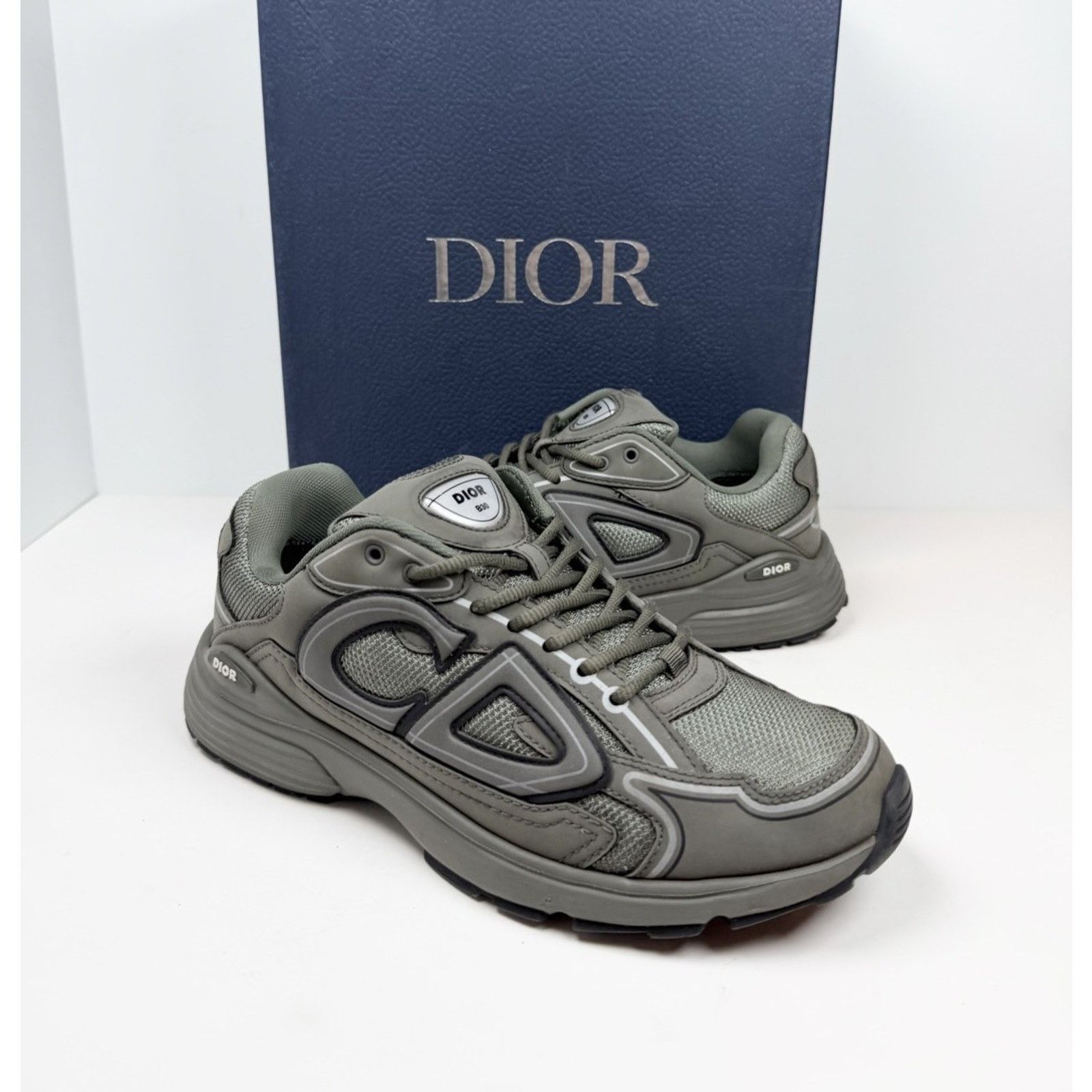 Dior Size 41EU/8US - Dior B30 Reflective Olive Sneakers Size US 8 / EU 41 - 2 Thumbnail